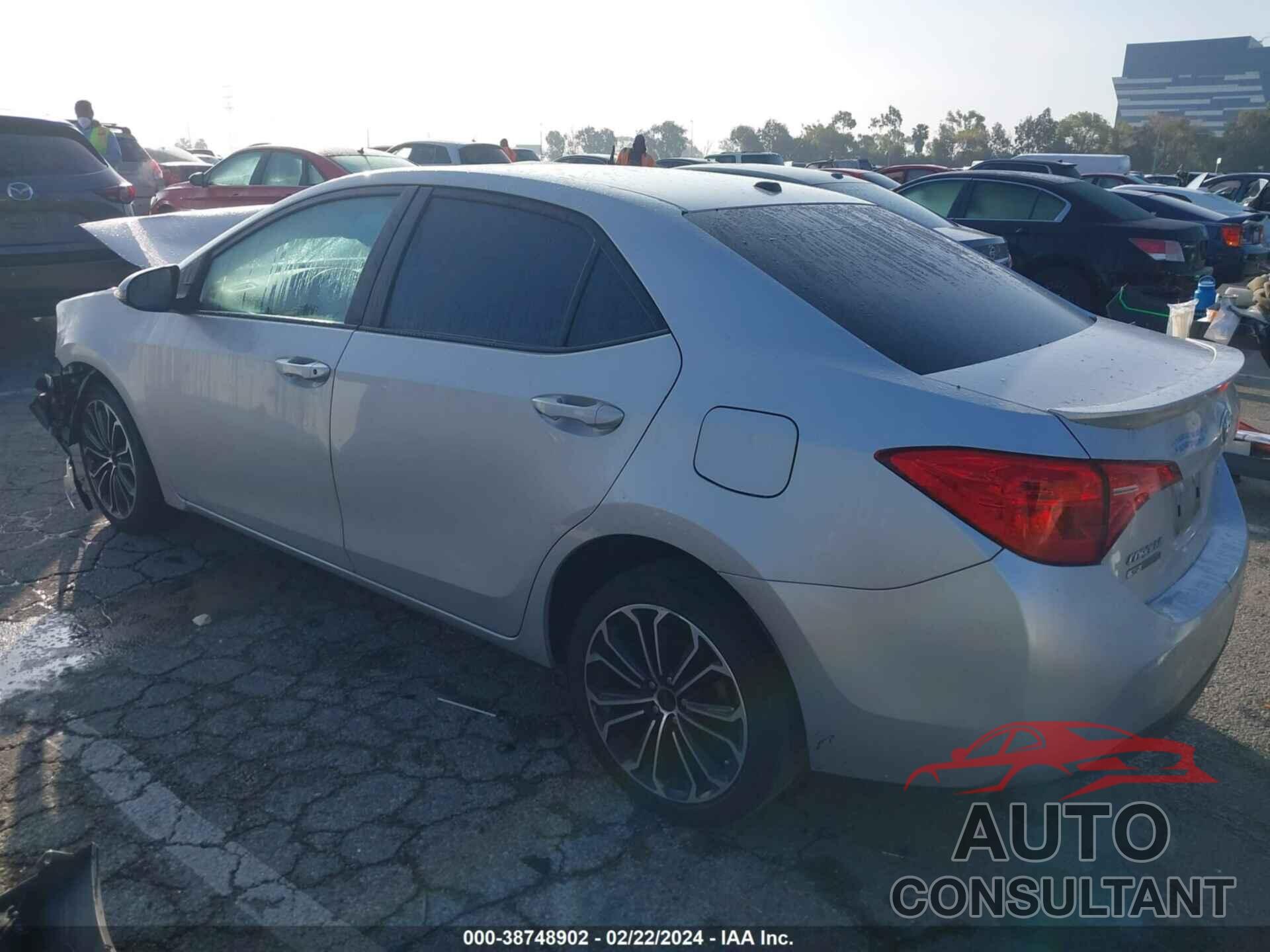 TOYOTA COROLLA 2017 - 5YFBURHE2HP594884