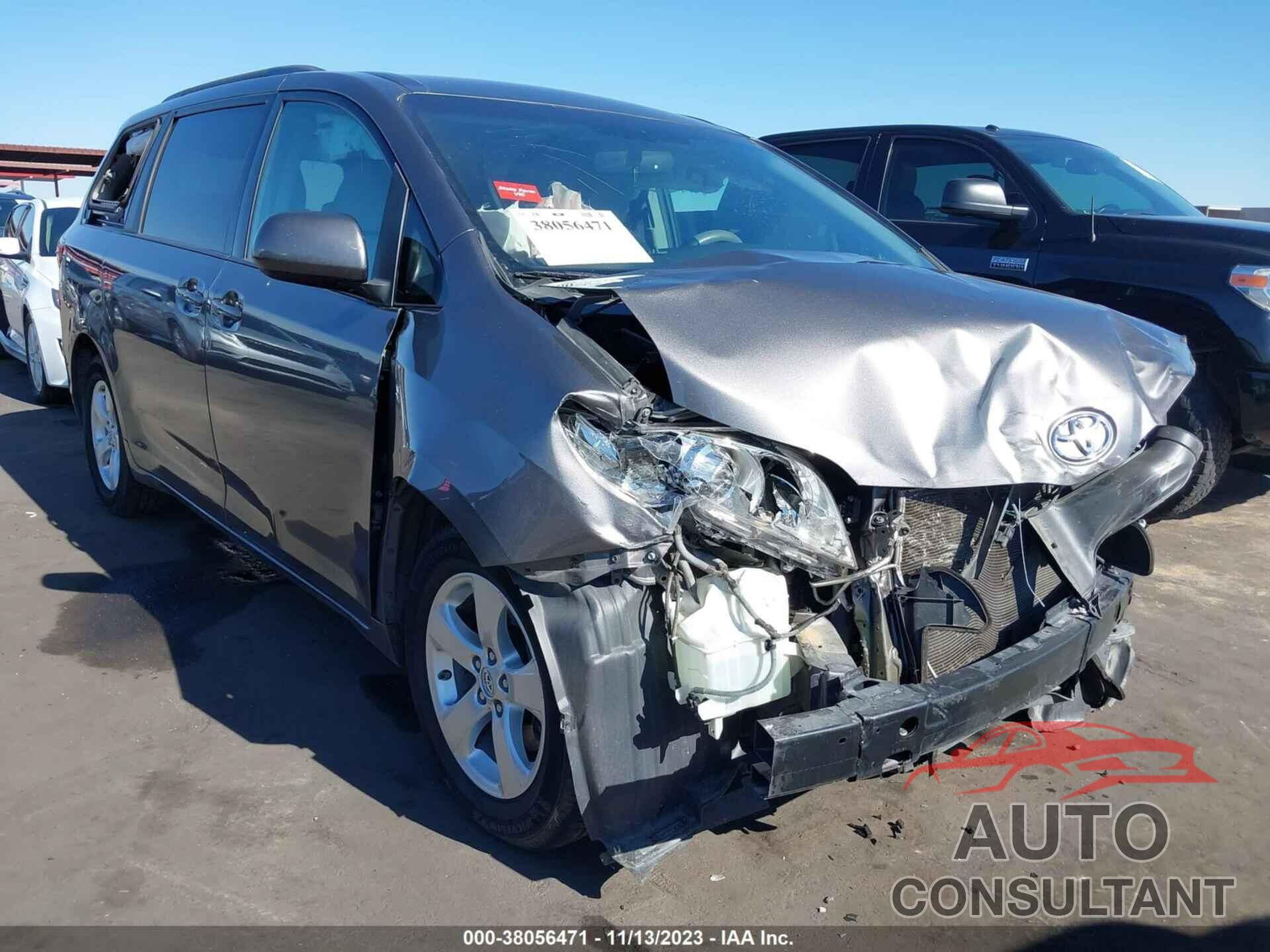 TOYOTA SIENNA 2017 - 5TDKZ3DC7HS800789