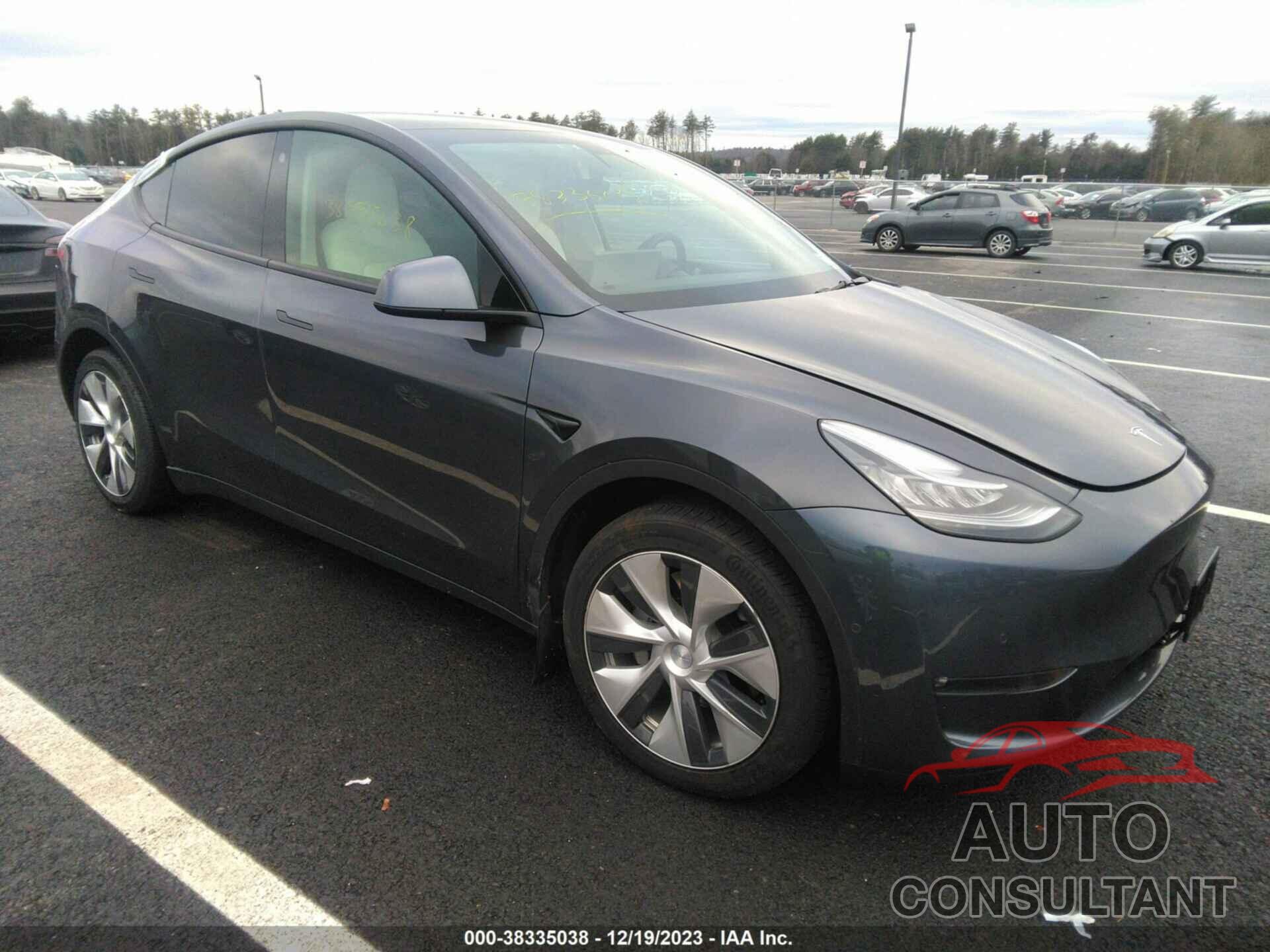 TESLA MODEL Y 2021 - 5YJYGDEEXMF189693