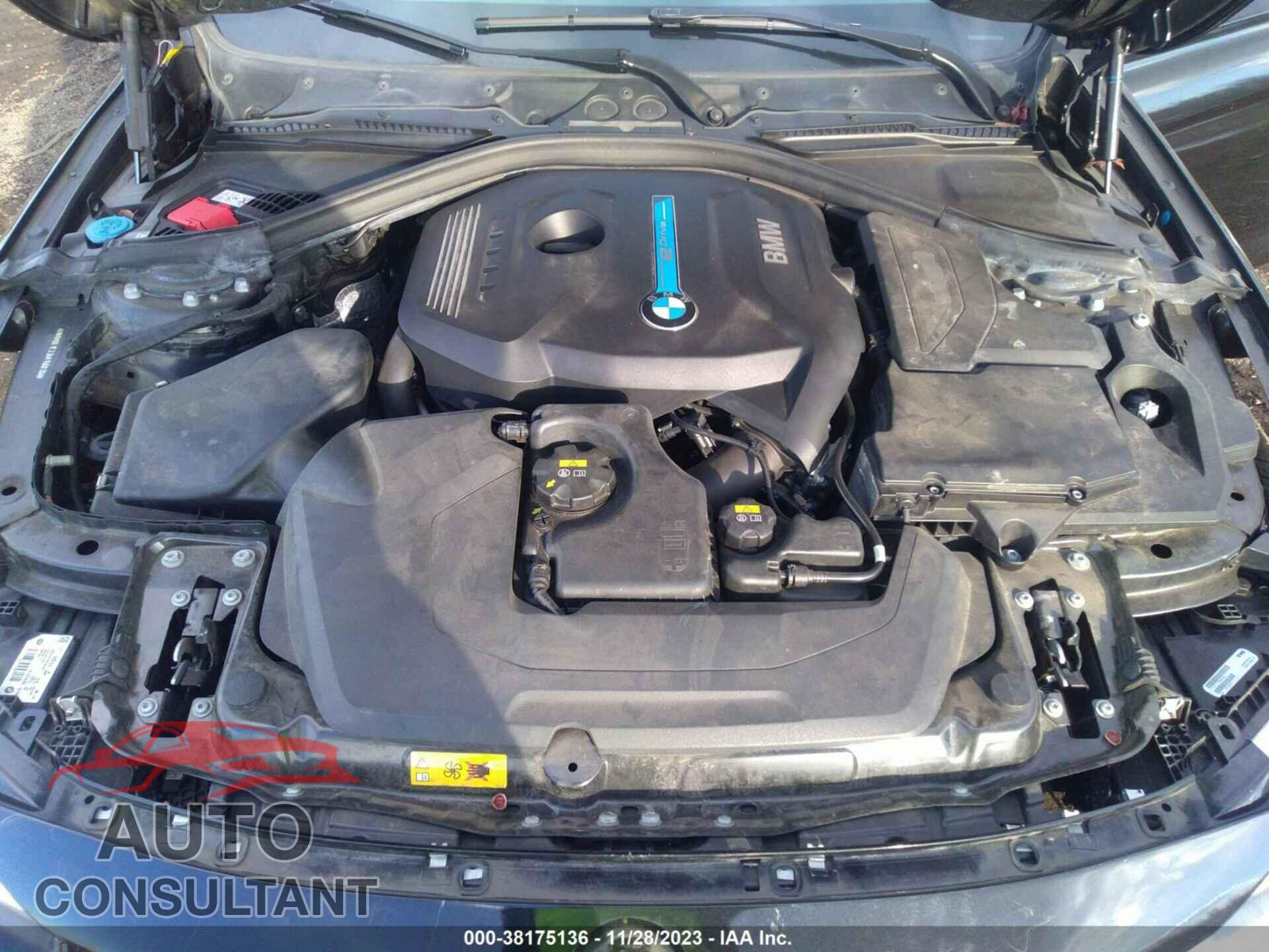 BMW 330E 2017 - WBA8E1C33HA156830