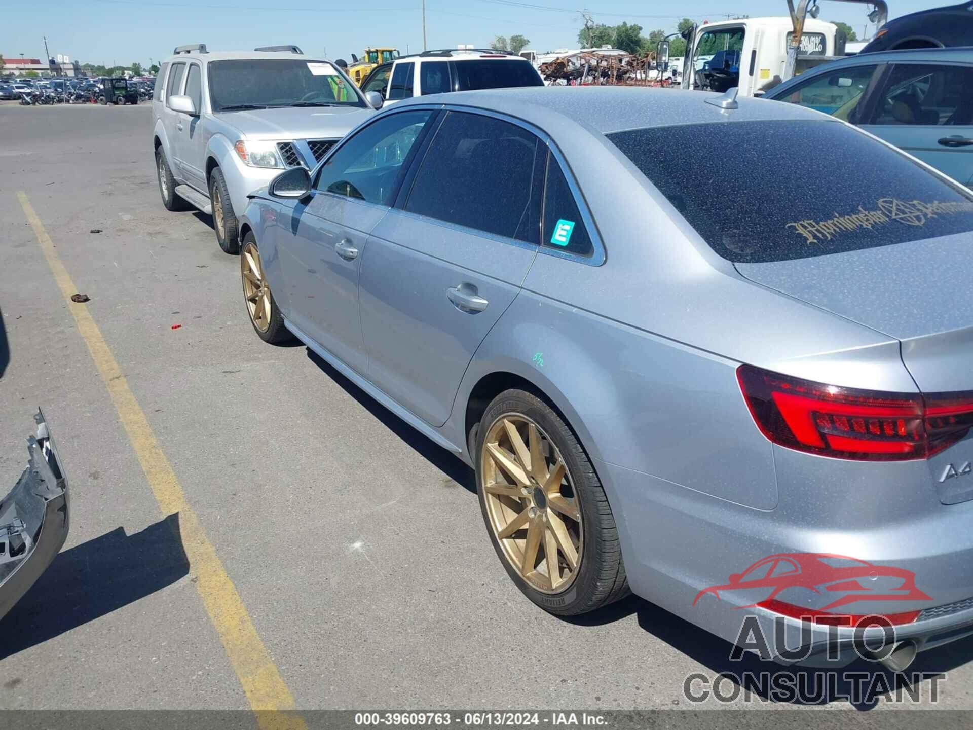 AUDI A4 2018 - WAUENAF45JA033849