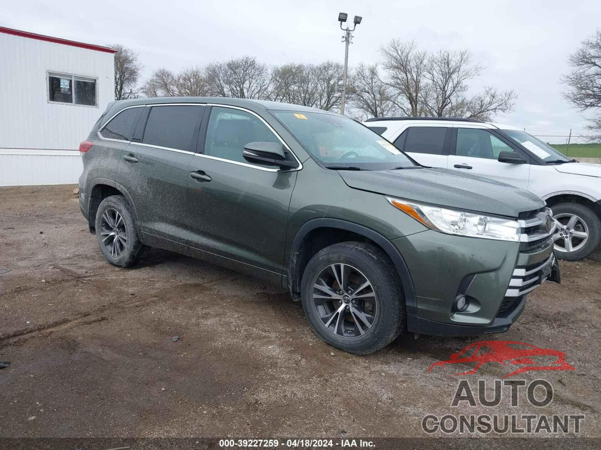 TOYOTA HIGHLANDER 2018 - 5TDBZRFH1JS485666