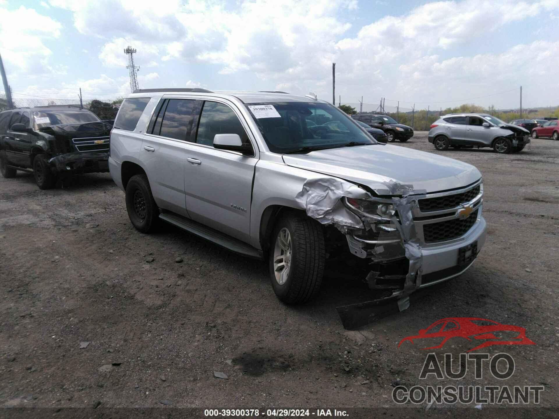 CHEVROLET TAHOE 2018 - 1GNSCBKCXJR105460