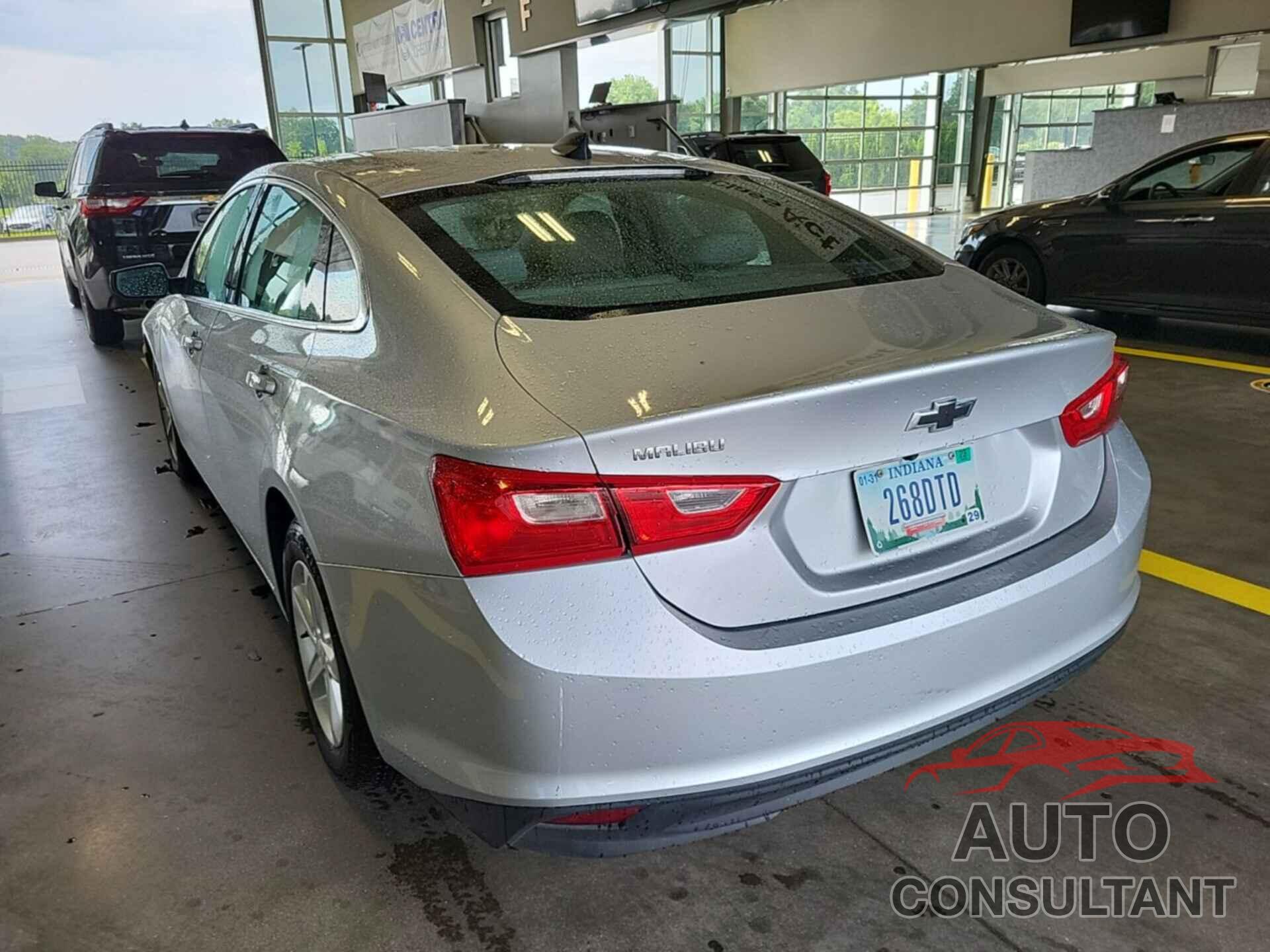 CHEVROLET MALIBU 2021 - 1G1ZC5ST5MF035731