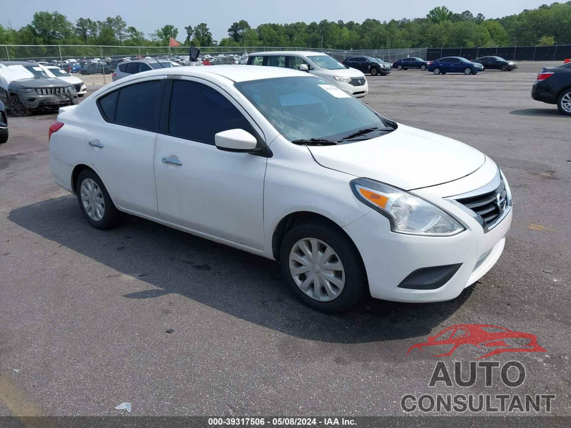 NISSAN VERSA 2017 - 3N1CN7APXHL841795