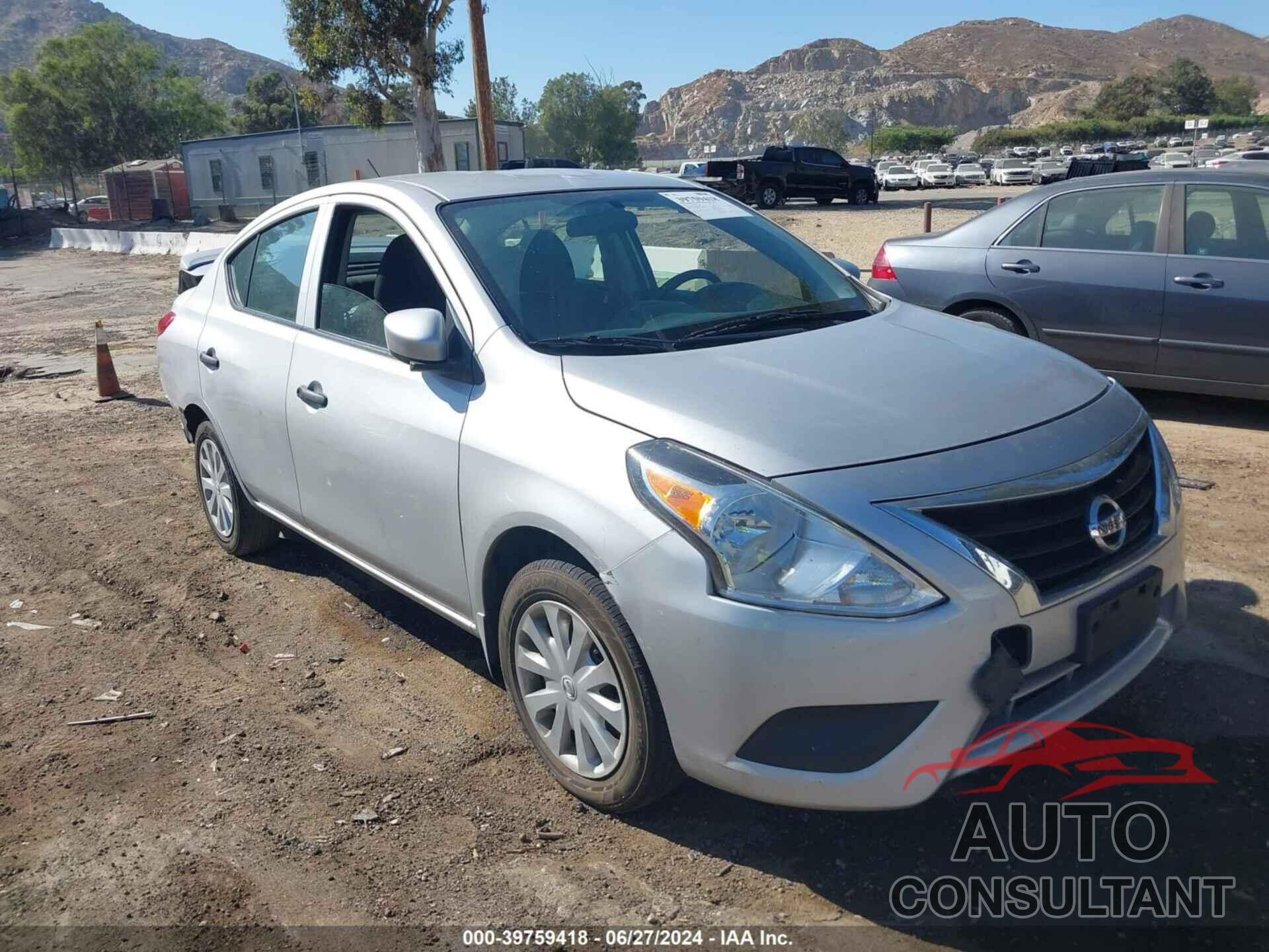 NISSAN VERSA 2018 - 3N1CN7APXJL823996