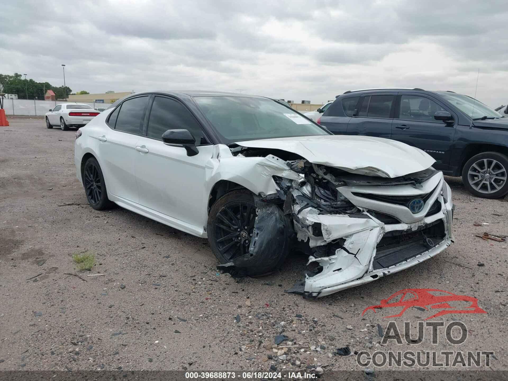 TOYOTA CAMRY 2022 - 4T1K31AKXNU045187