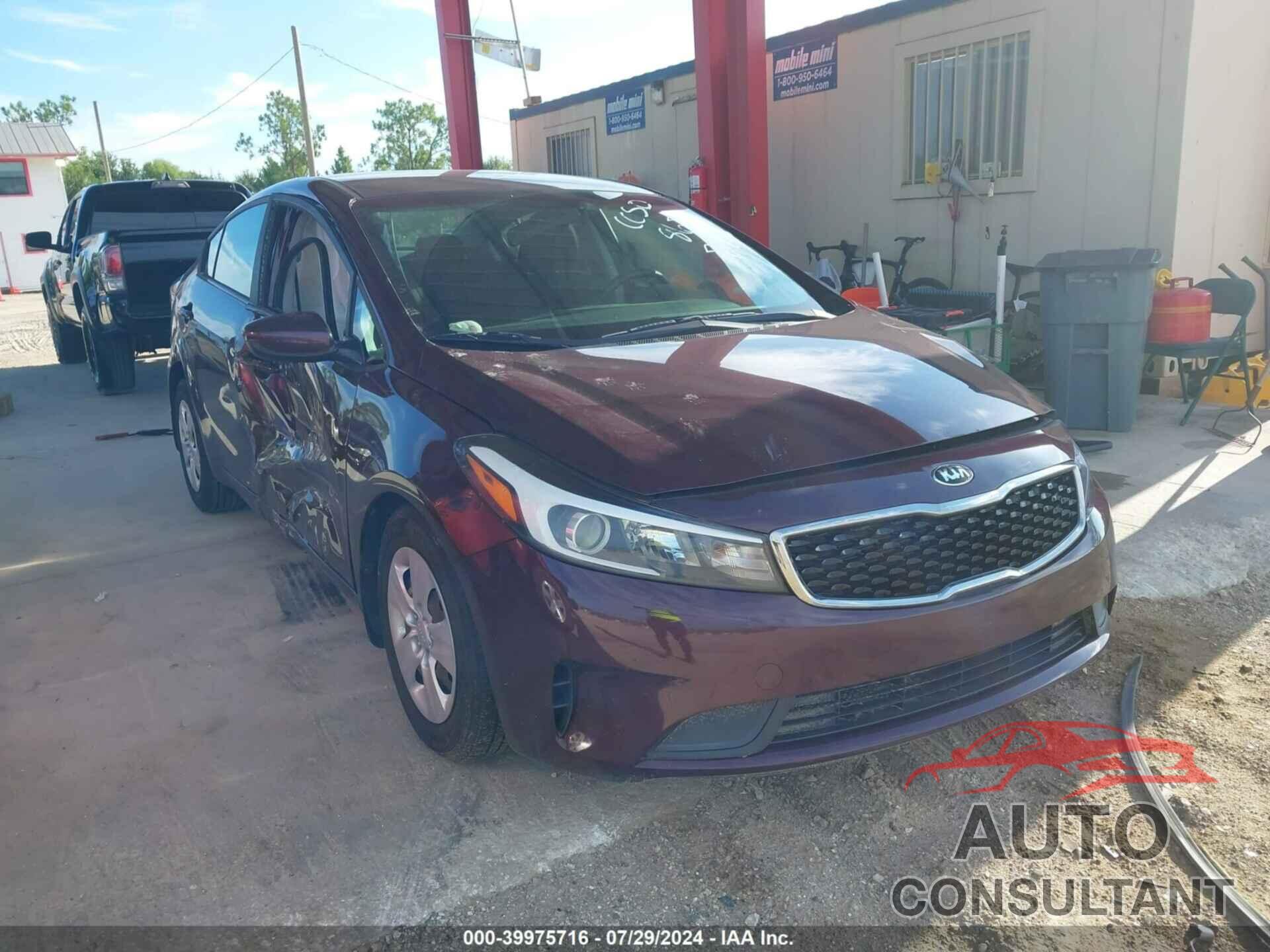 KIA FORTE 2018 - 3KPFK4A76JE209940