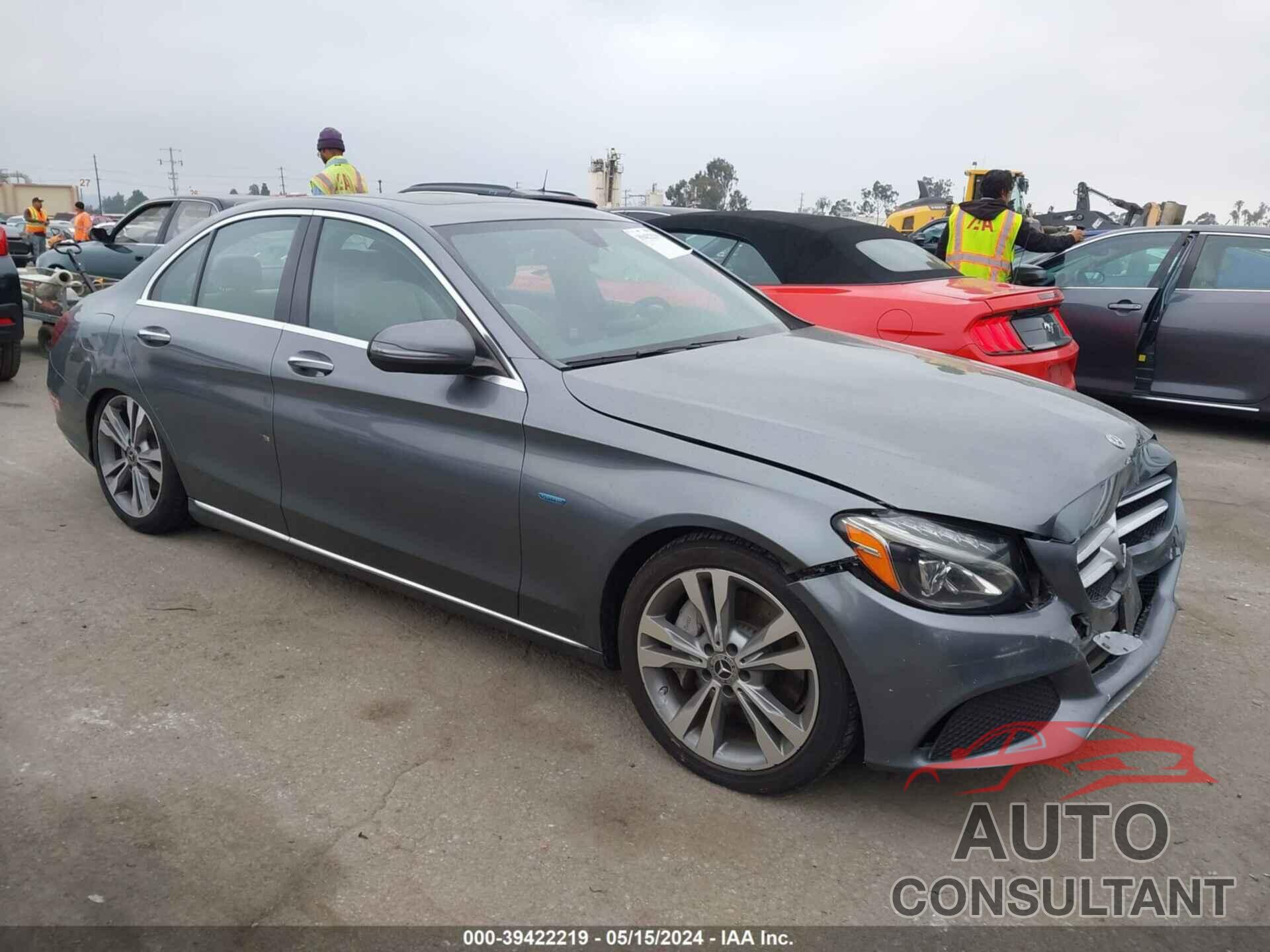 MERCEDES-BENZ C 2018 - 55SWF4HB7JU235597