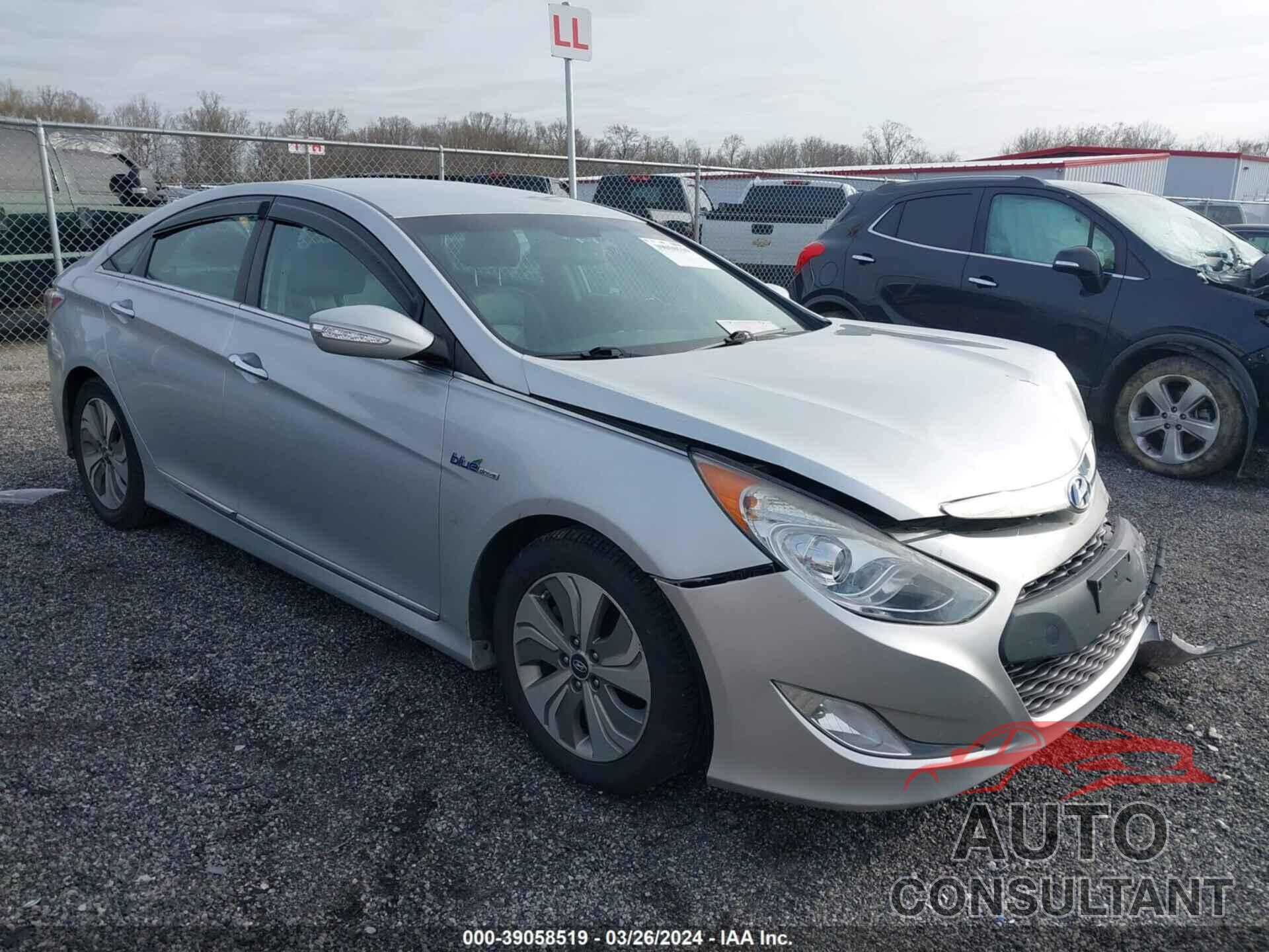 HYUNDAI SONATA HYBRID 2013 - KMHEC4A44DA098273