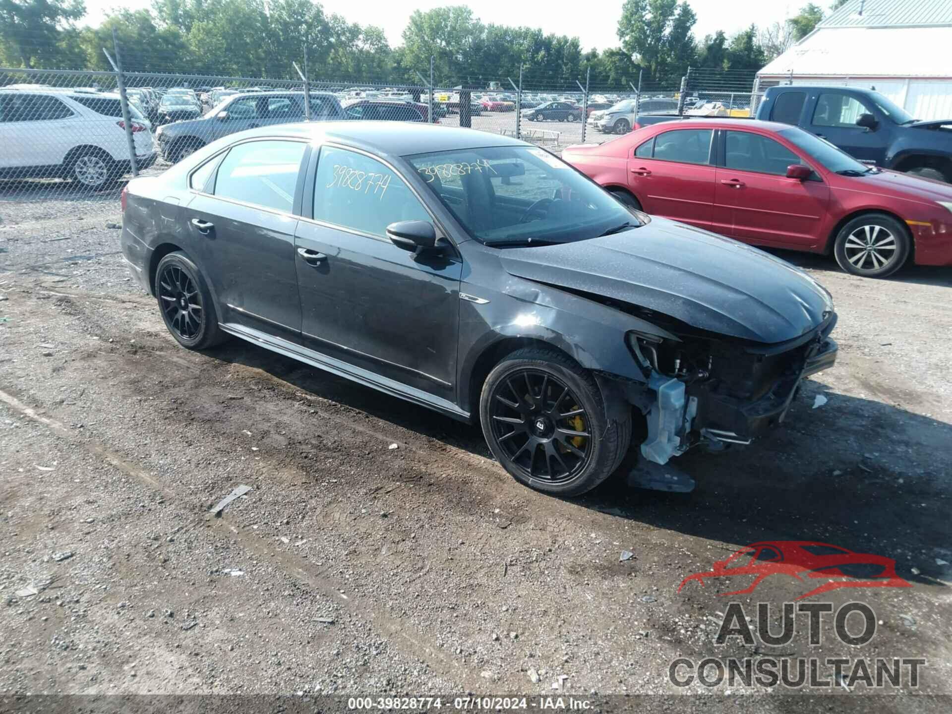 VOLKSWAGEN PASSAT 2017 - 1VWDT7A3XHC068212