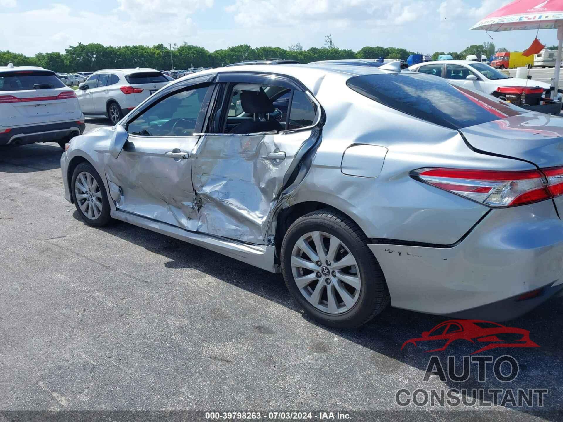 TOYOTA CAMRY 2019 - 4T1B11HK4KU752681