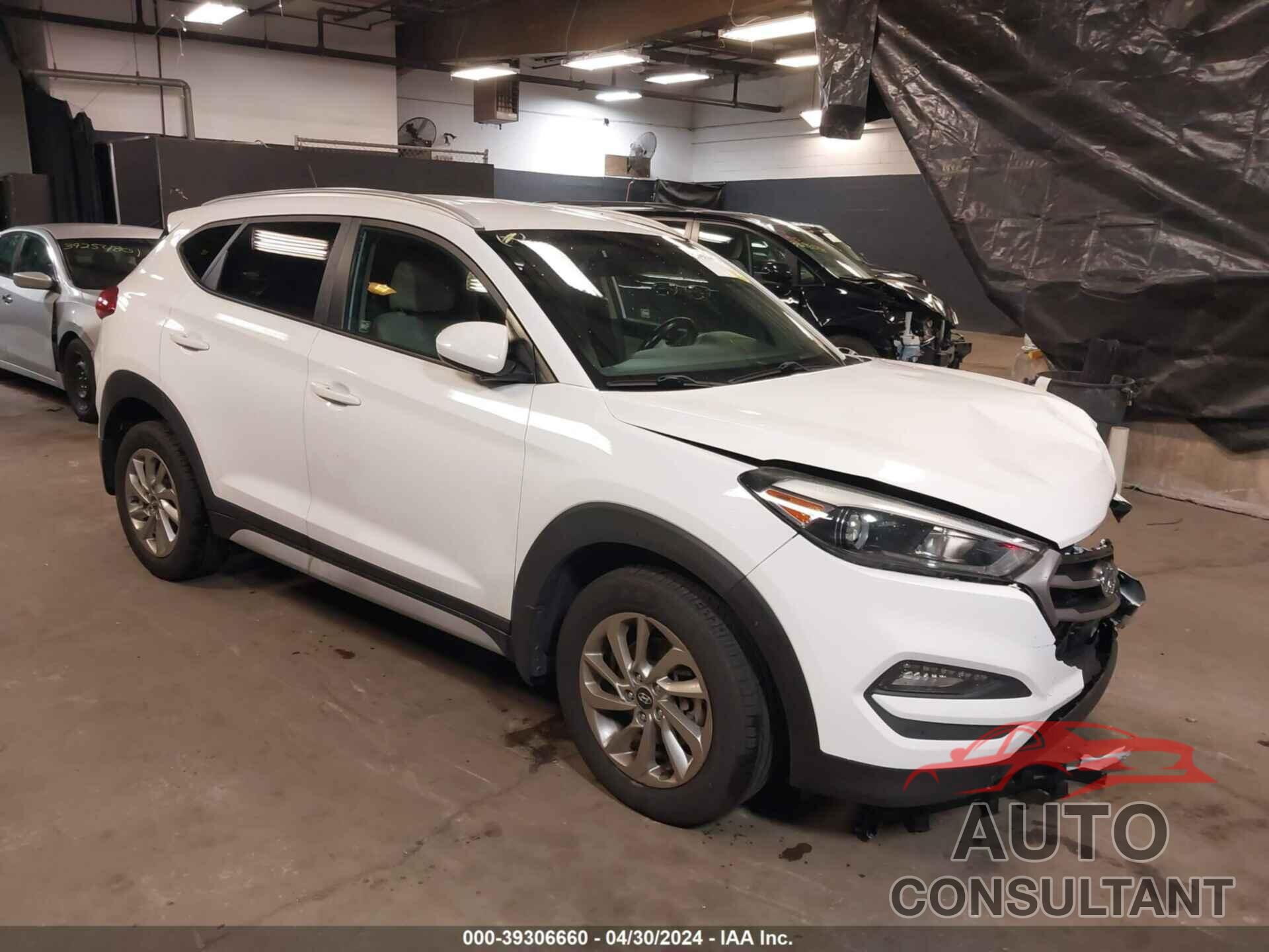 HYUNDAI TUCSON 2017 - KM8J3CA48HU565109