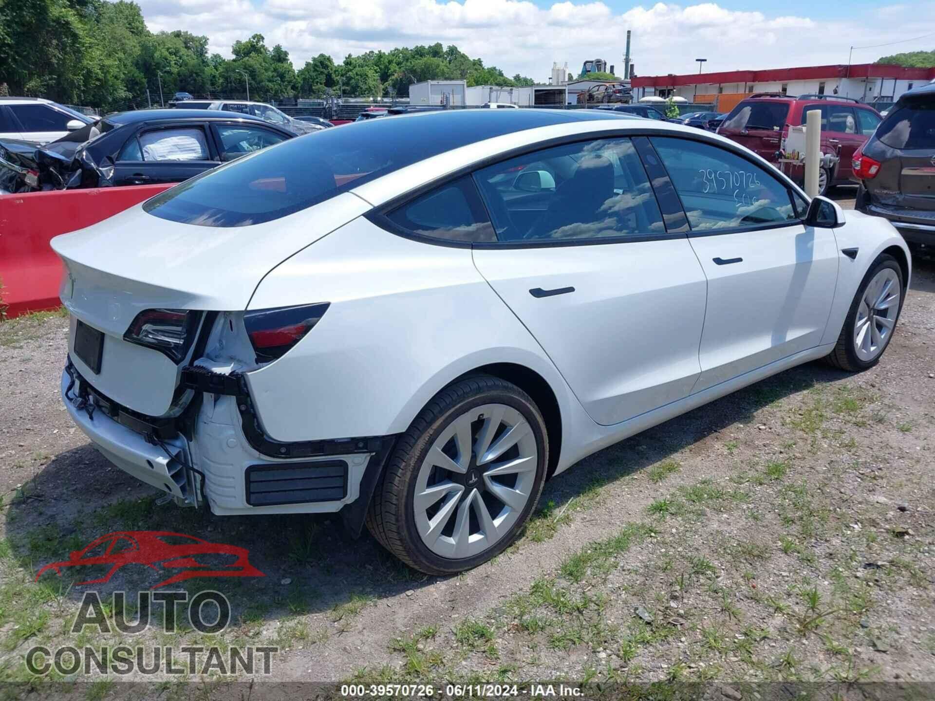 TESLA MODEL 3 2022 - 5YJ3E1EA7NF345234
