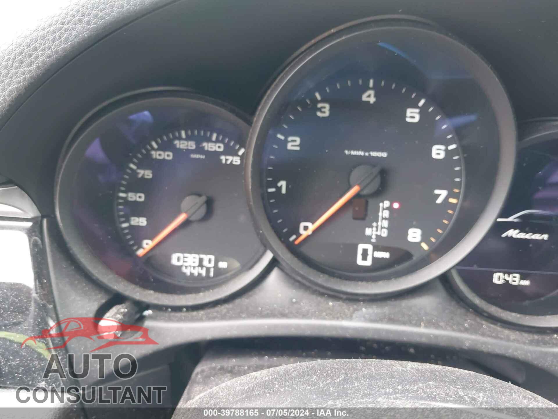 PORSCHE MACAN 2018 - WP1AA2A50JLB18071