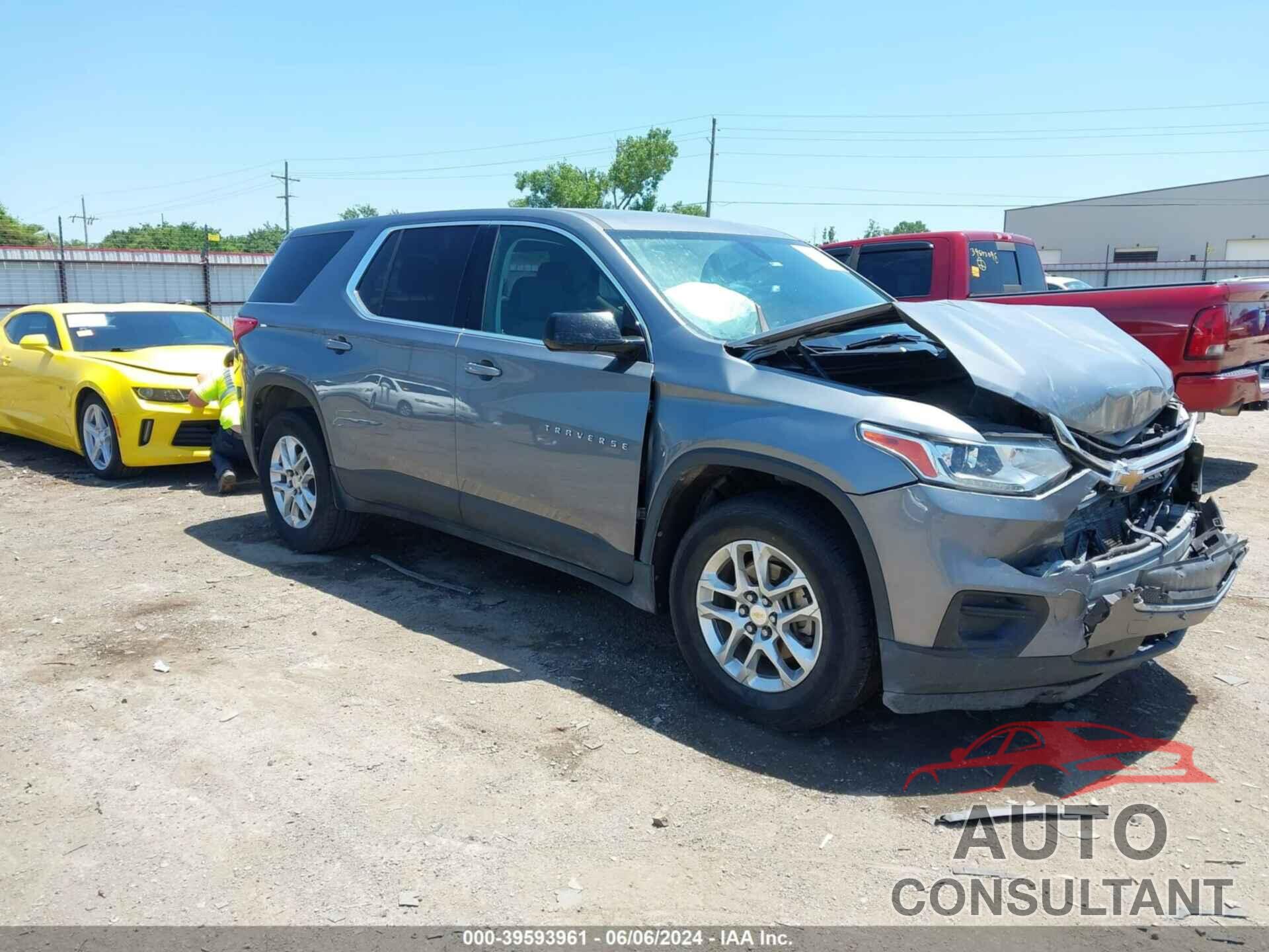 CHEVROLET TRAVERSE 2019 - 1GNERFKW6KJ192173