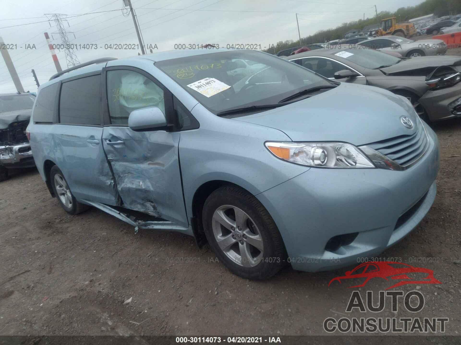 TOYOTA SIENNA 2017 - 5TDKZ3DC6HS888427