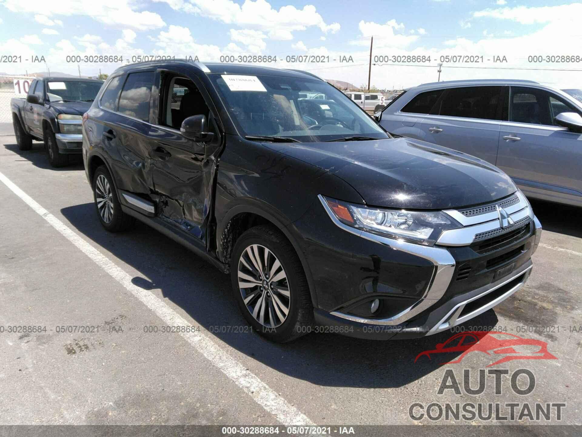 MITSUBISHI OUTLANDER 2020 - JA4AD3A39LZ030580