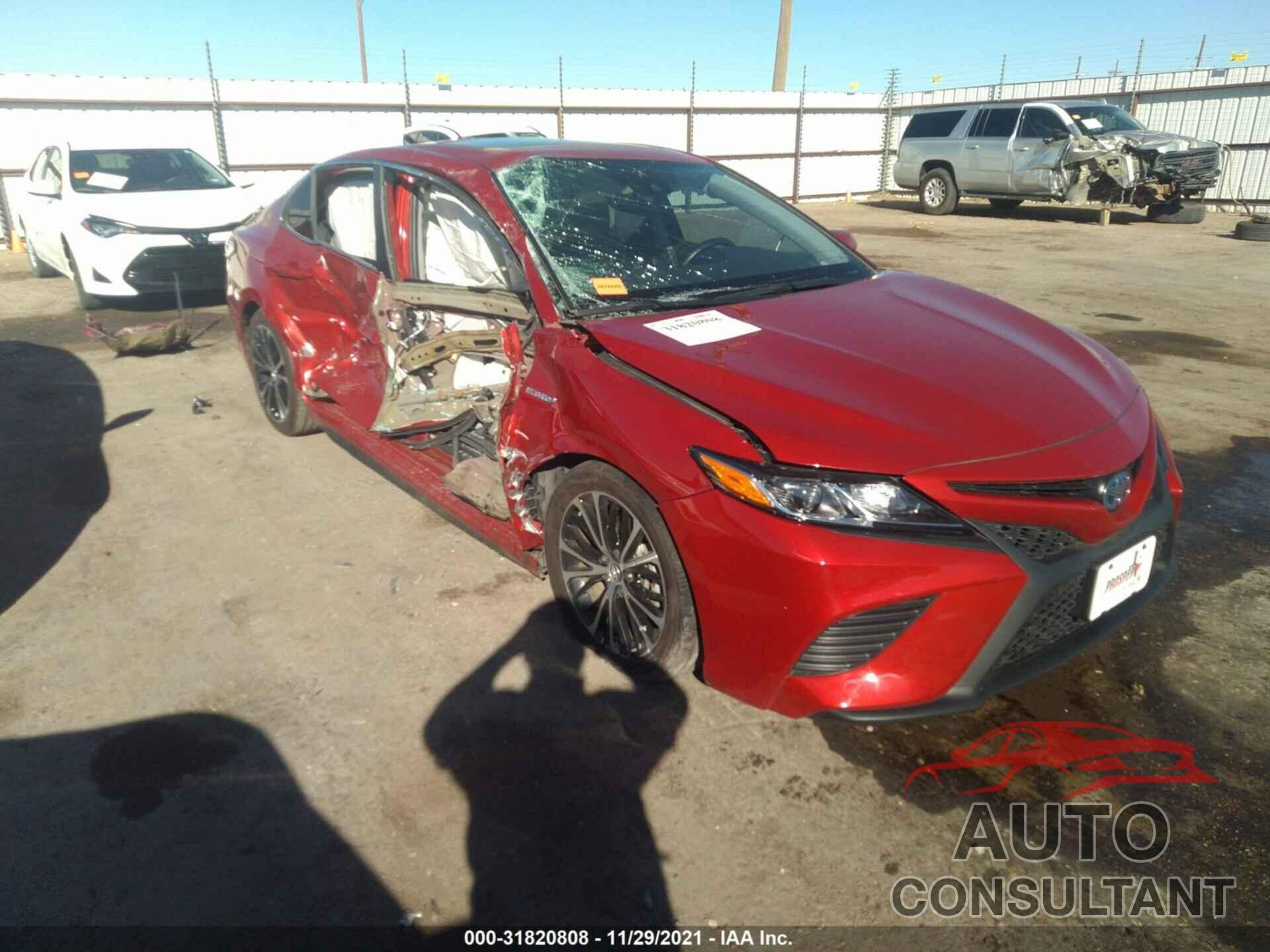 TOYOTA CAMRY 2019 - 4T1B21HK4KU012819