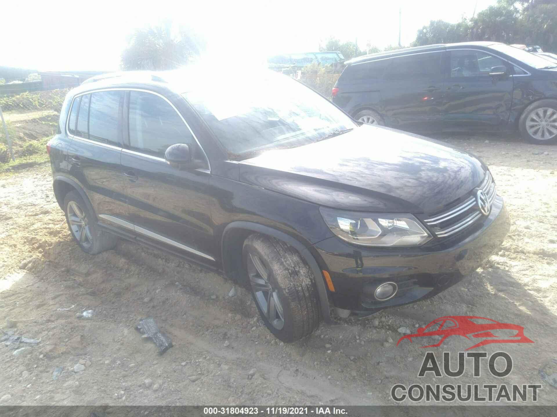 VOLKSWAGEN TIGUAN 2017 - WVGTV7AX5HK017181