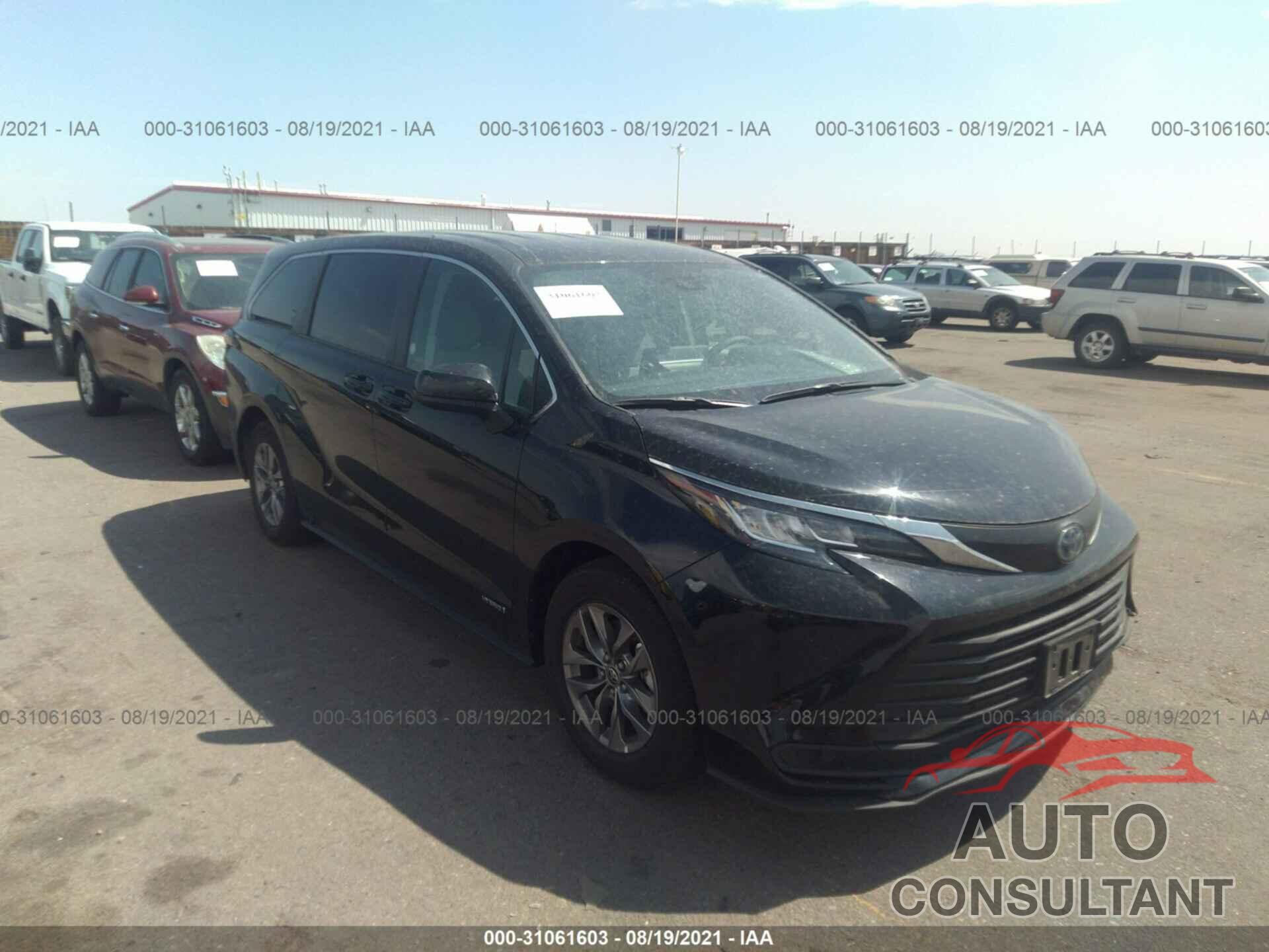 TOYOTA SIENNA 2021 - 5TDKRKEC9MS043297