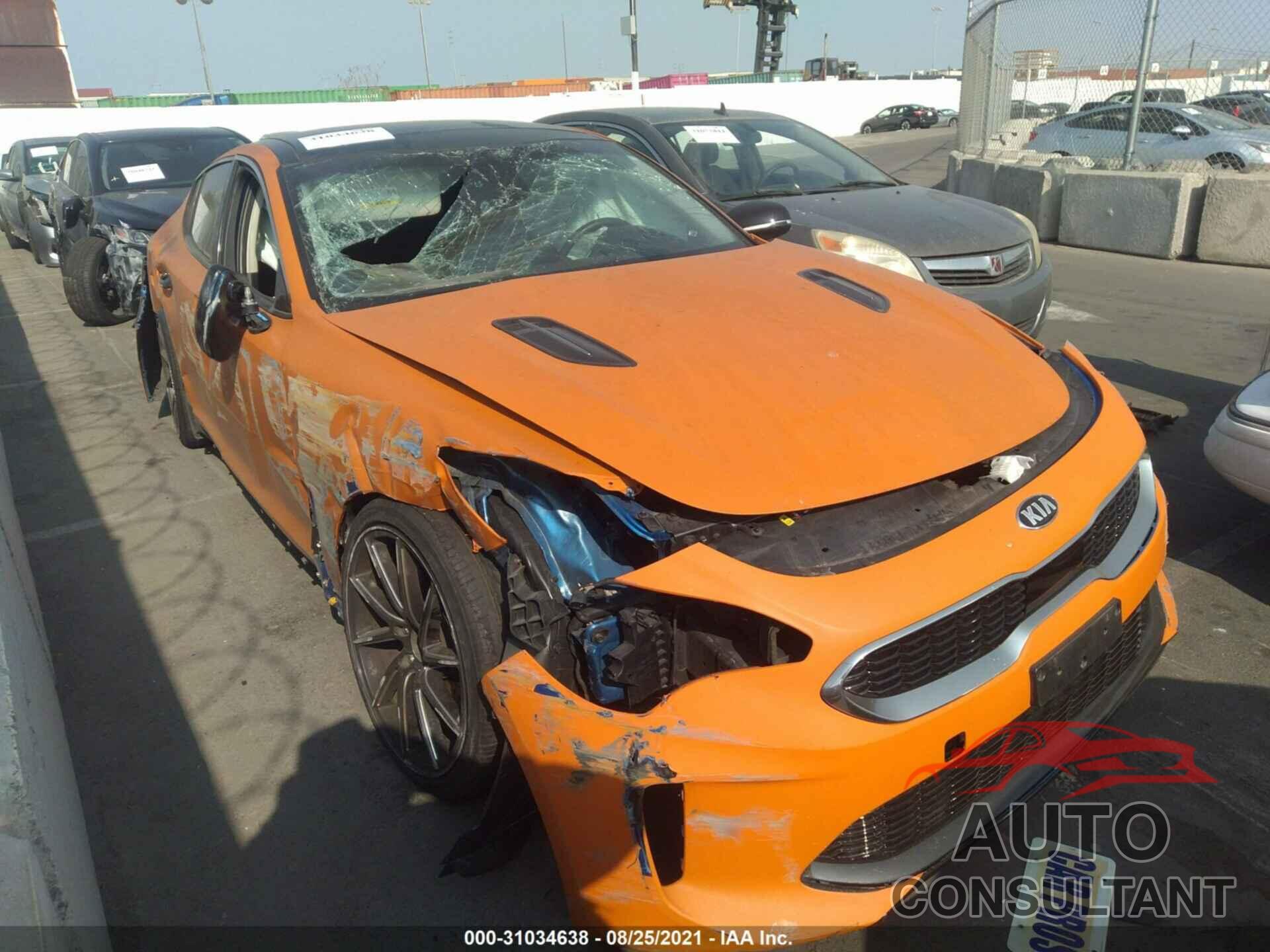 KIA STINGER 2018 - KNAE25LA8J6014452