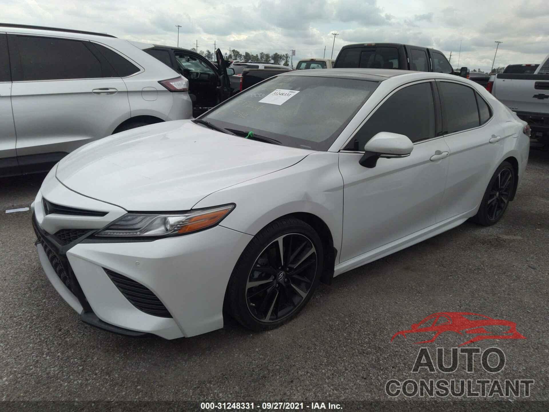 TOYOTA CAMRY 2019 - 4T1B61HK5KU741156
