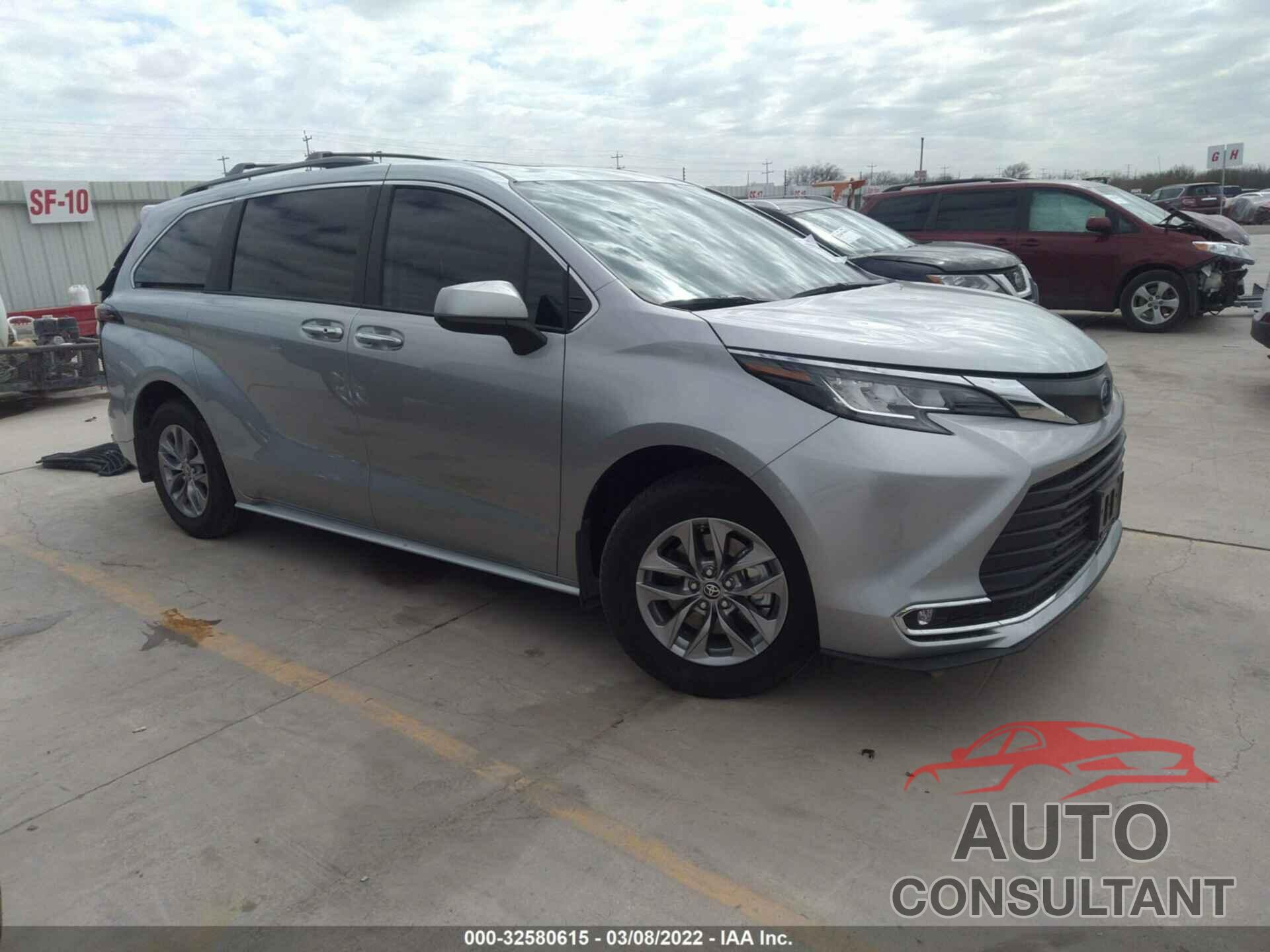 TOYOTA SIENNA 2022 - 5TDYRKEC0NS091881