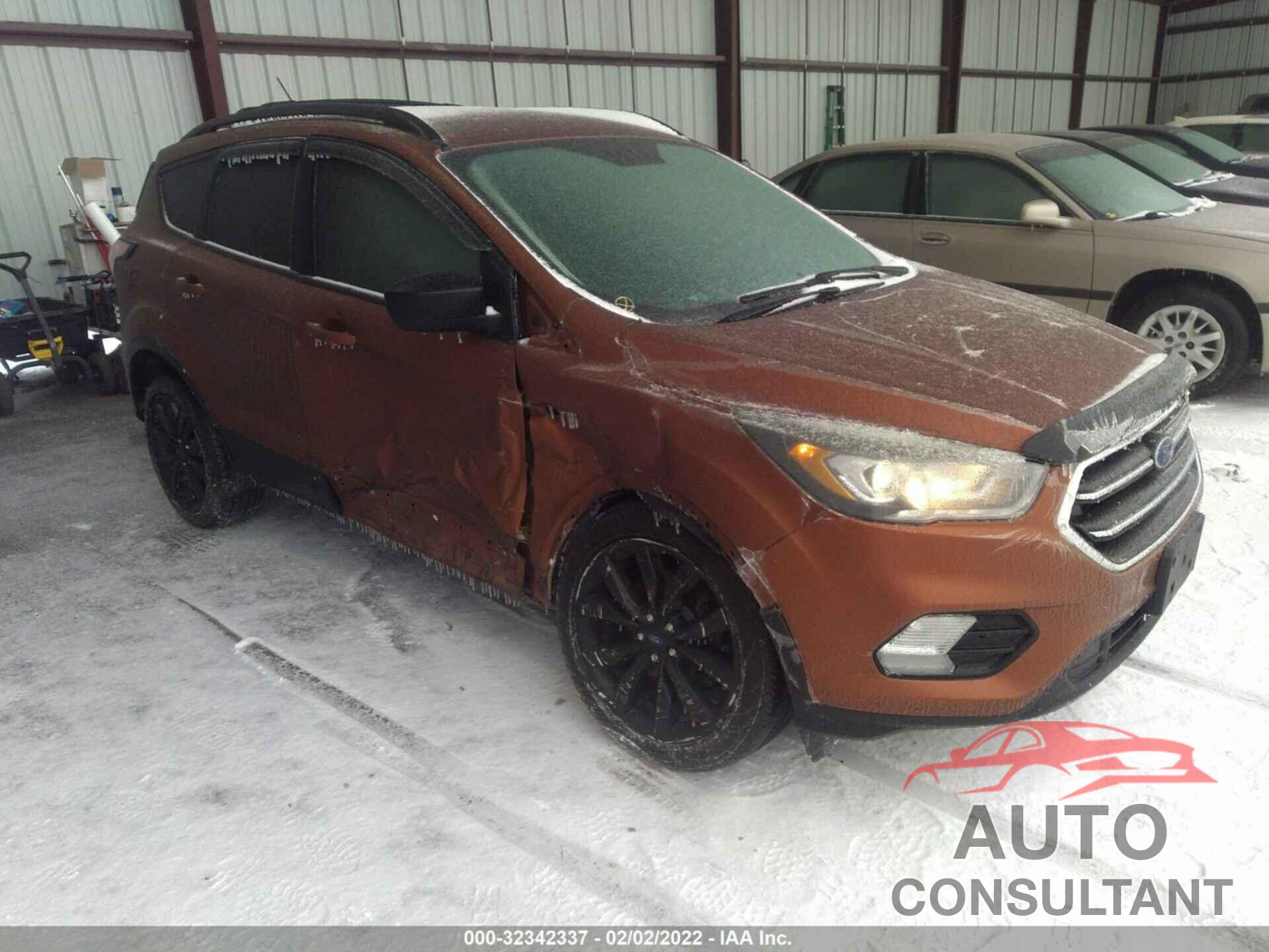 FORD ESCAPE 2017 - 1FMCU0G96HUB93485