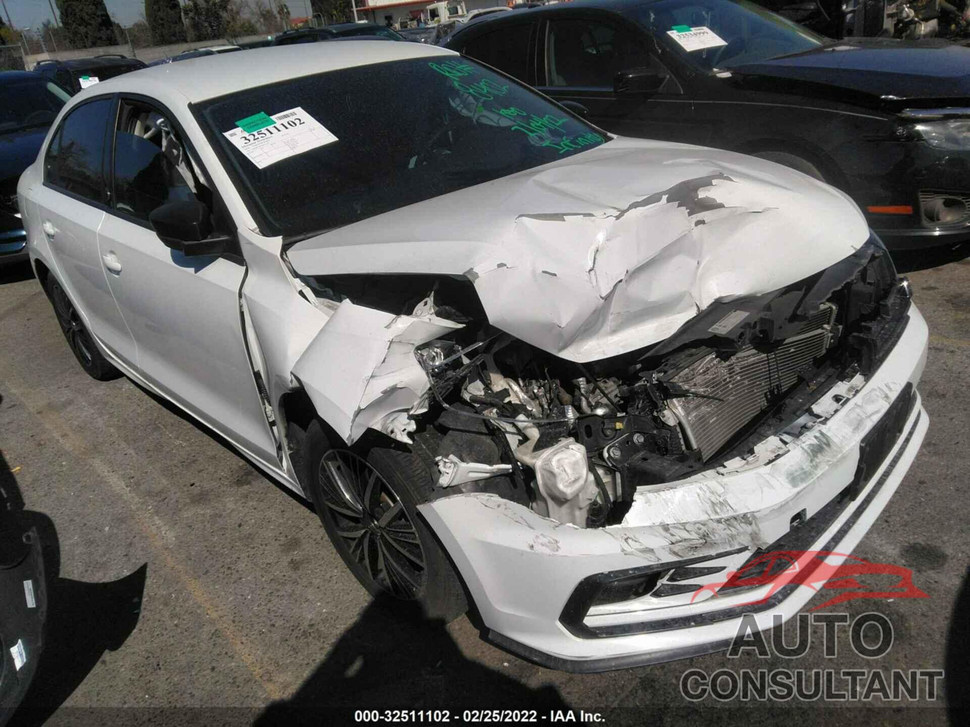 VOLKSWAGEN JETTA 2018 - 3VWDB7AJ6JM231119