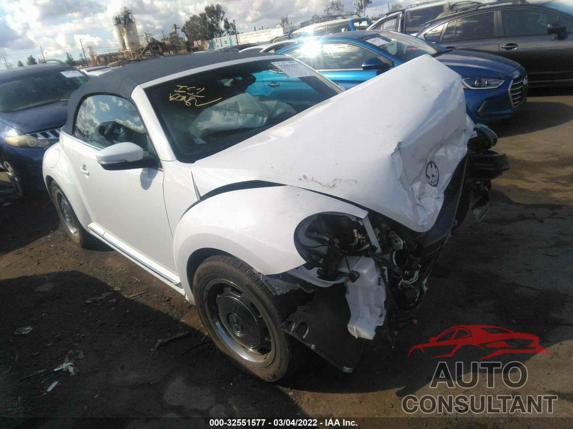VOLKSWAGEN BEETLE CONVERTIBLE 2016 - 3VW517AT5GM816016