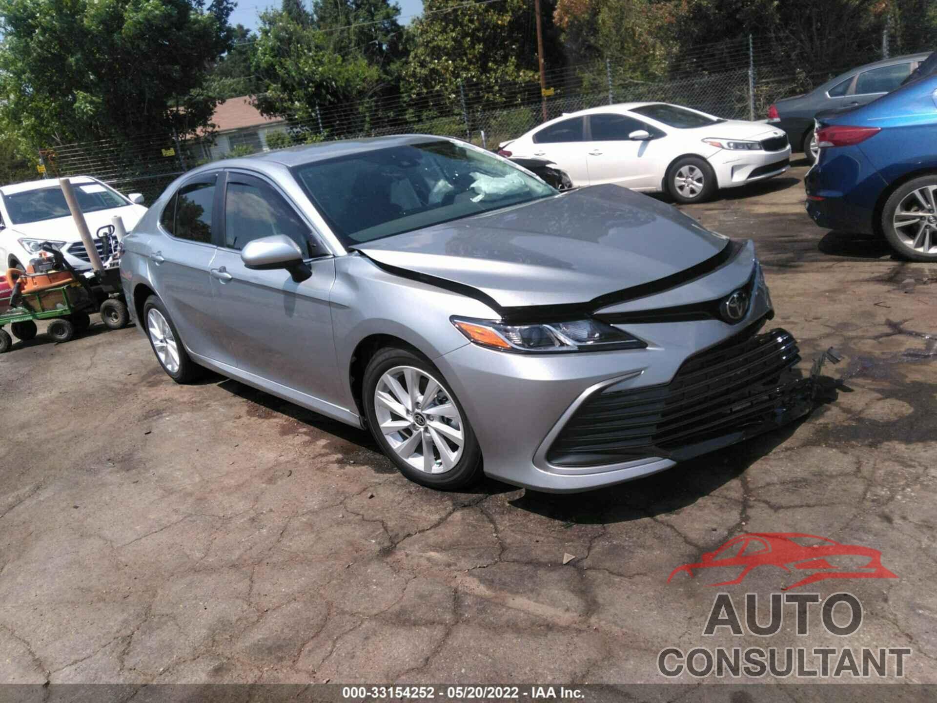 TOYOTA CAMRY 2022 - 4T1C11AK5NU662863