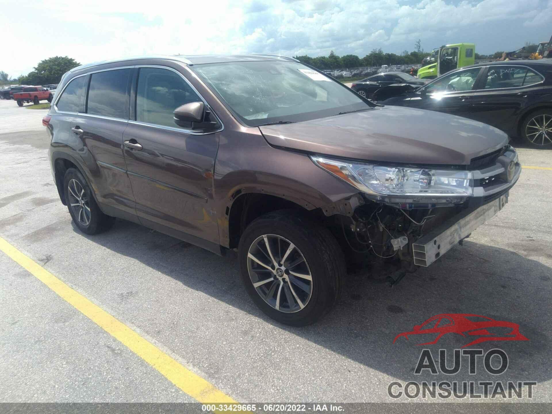 TOYOTA HIGHLANDER 2019 - 5TDJZRFH9KS924013