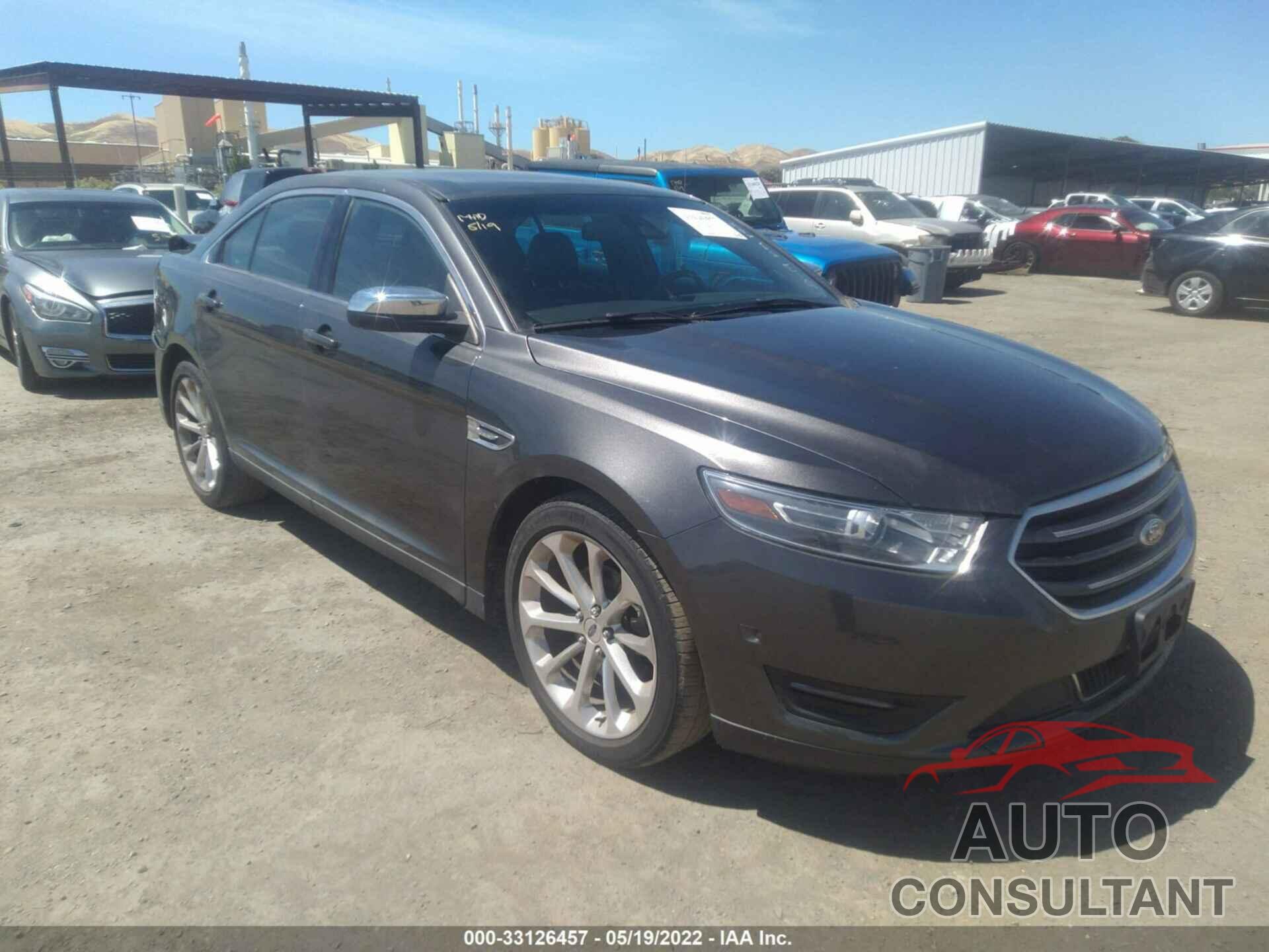 FORD TAURUS 2018 - 1FAHP2F8XJG135833