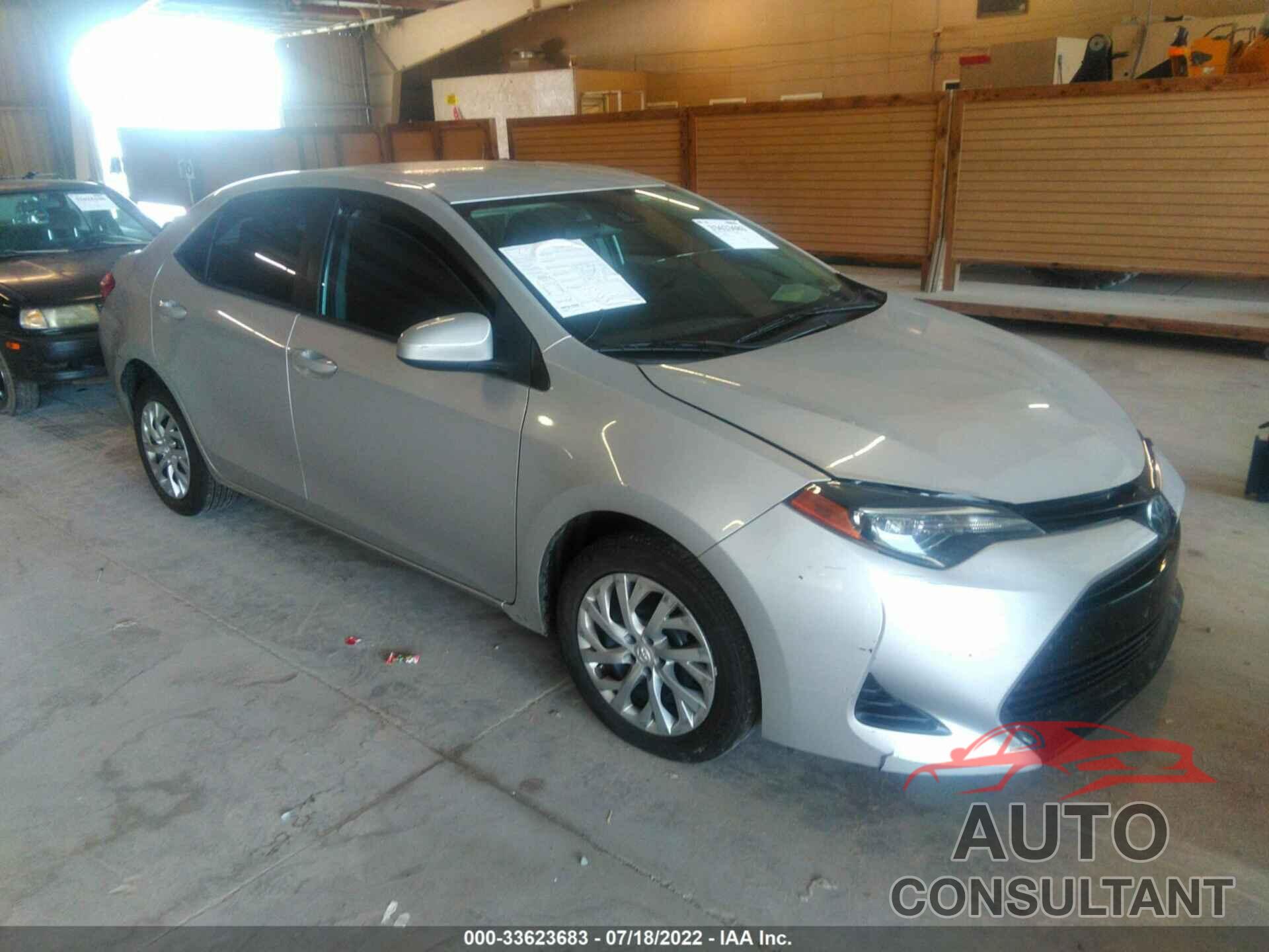 TOYOTA COROLLA 2018 - 5YFBURHE6JP763598