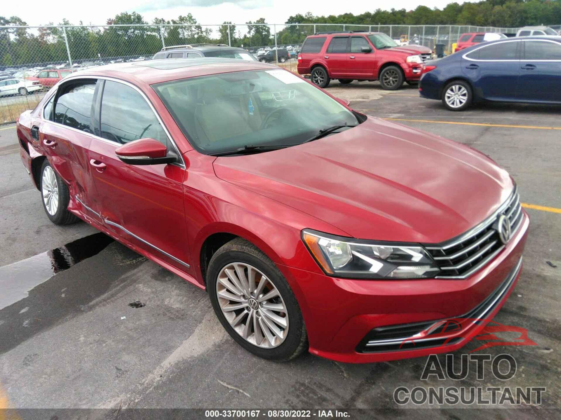 VOLKSWAGEN PASSAT 2016 - 1VWBT7A32GC007572