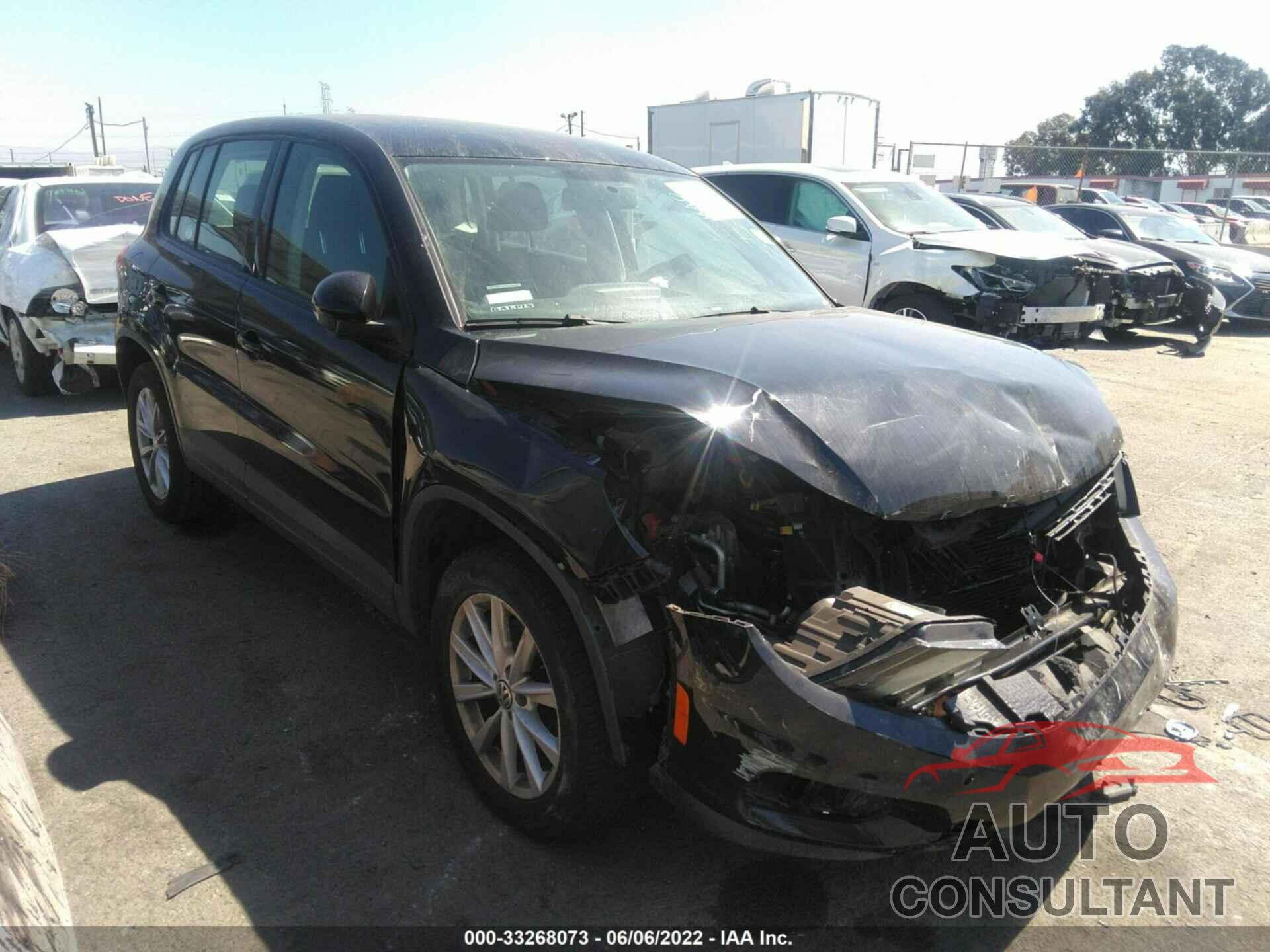 VOLKSWAGEN TIGUAN 2017 - WVGAV7AX5HK042623