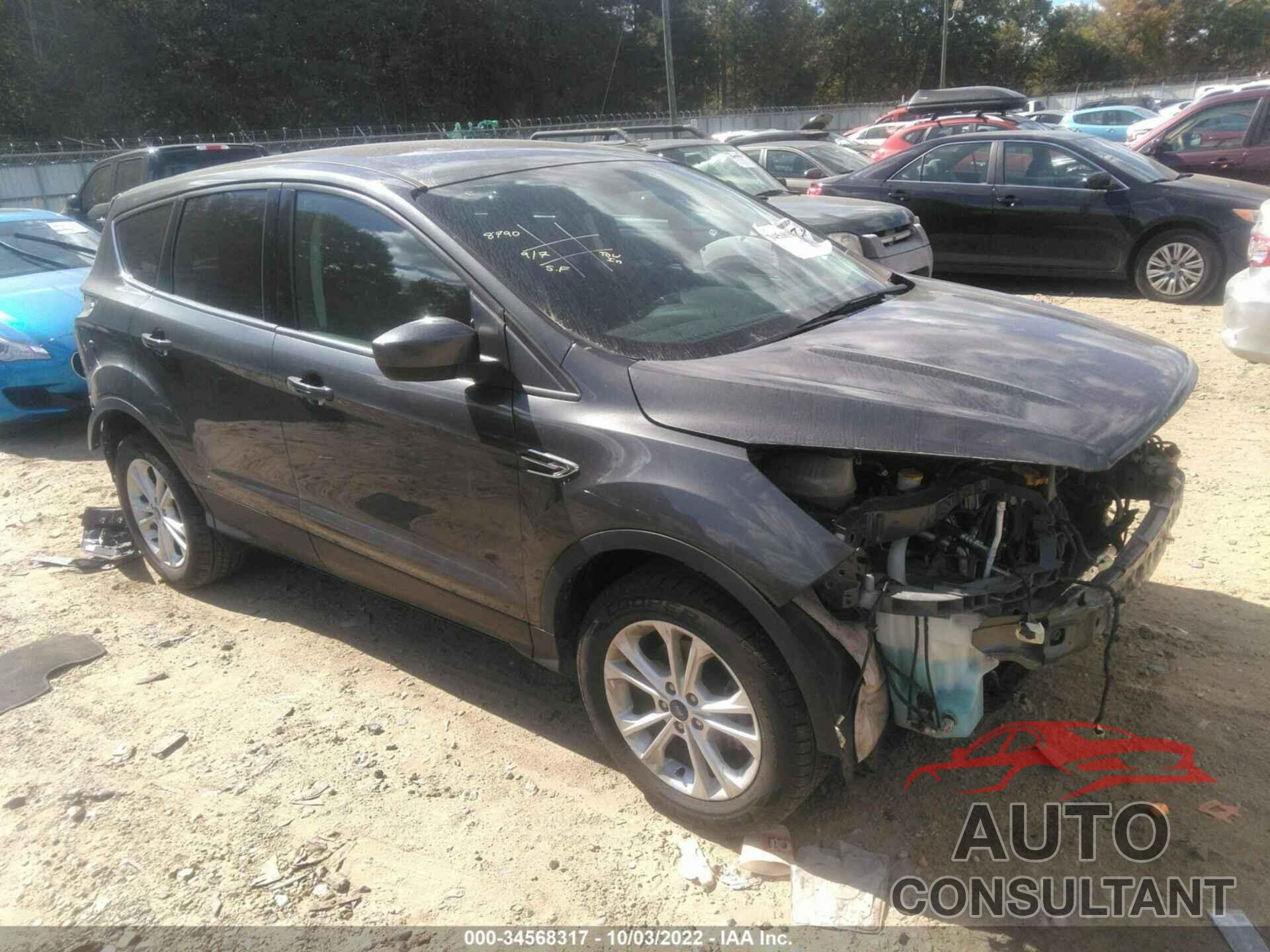 FORD ESCAPE 2017 - 1FMCU0GD6HUE39830