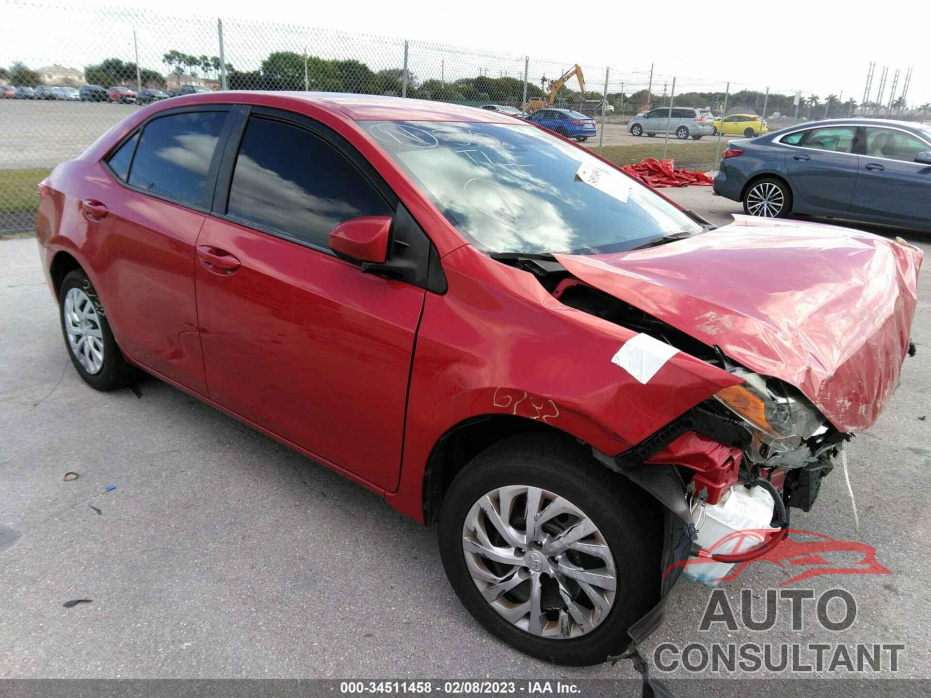 TOYOTA COROLLA 2018 - 5YFBURHE8JP812123