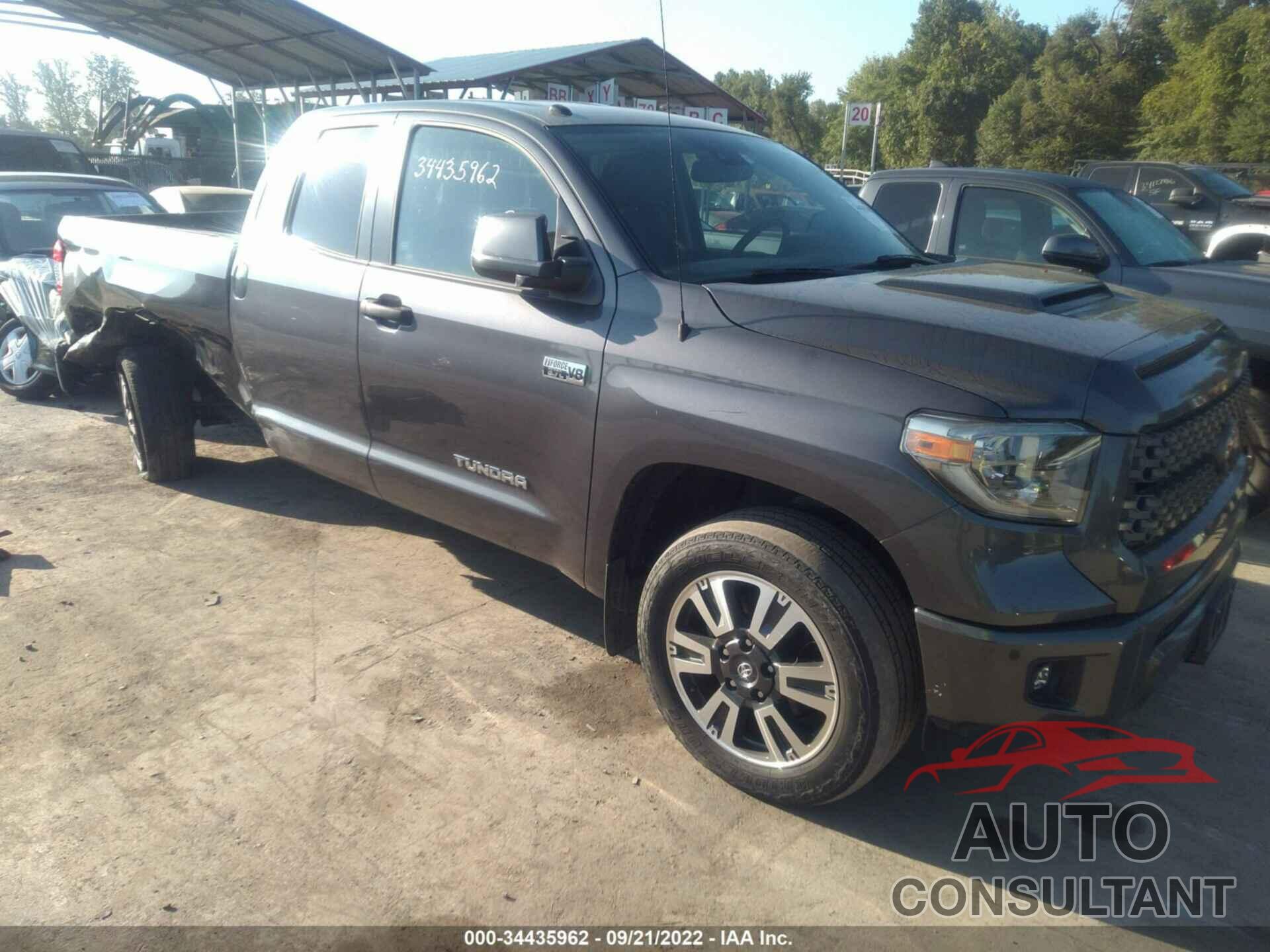 TOYOTA TUNDRA 2018 - 5TFUY5F19JX775462