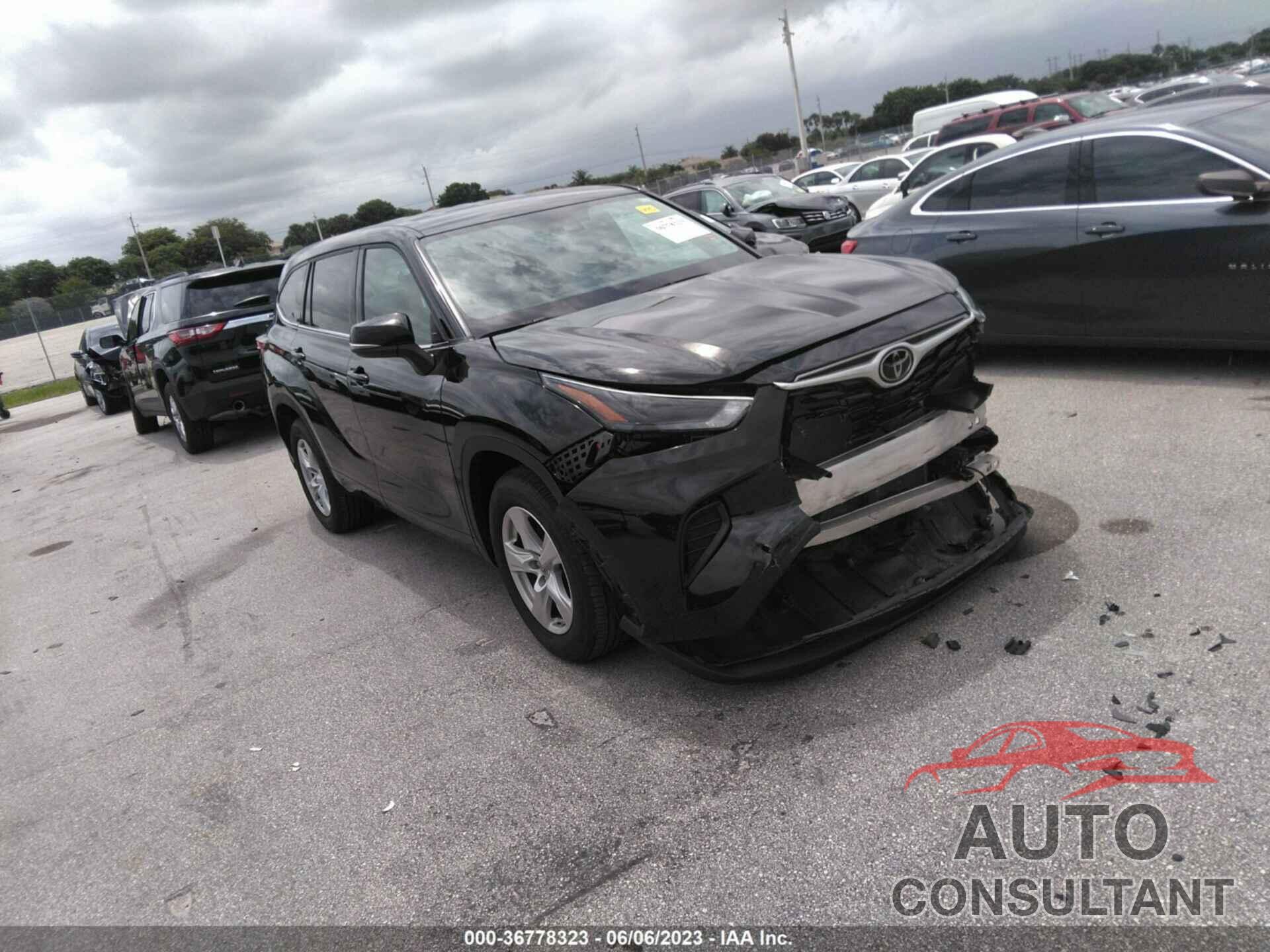 TOYOTA HIGHLANDER 2022 - 5TDCZRAHXNS100302