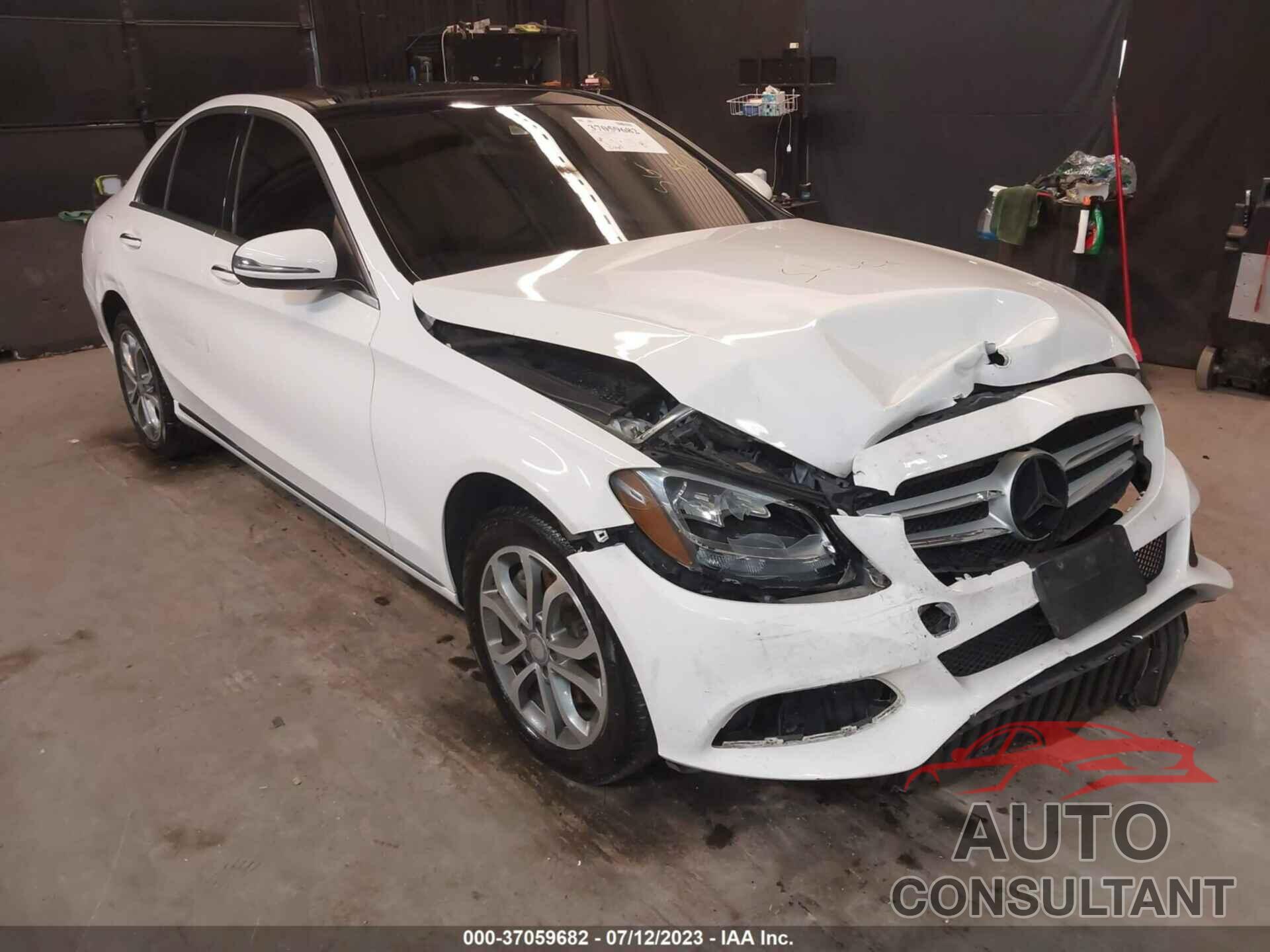 MERCEDES-BENZ C 300 2017 - 55SWF4KB7HU203381