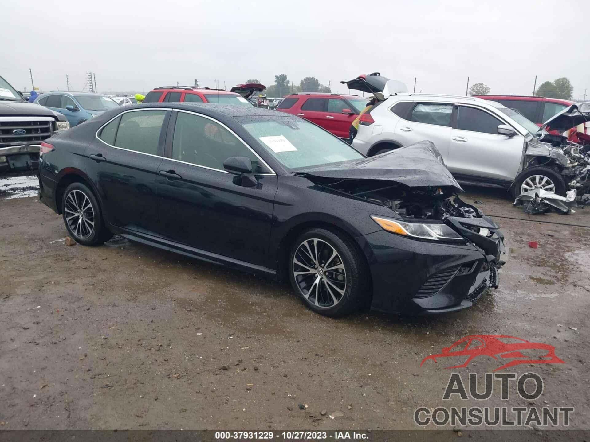 TOYOTA CAMRY 2018 - JTNB11HK8J3029260
