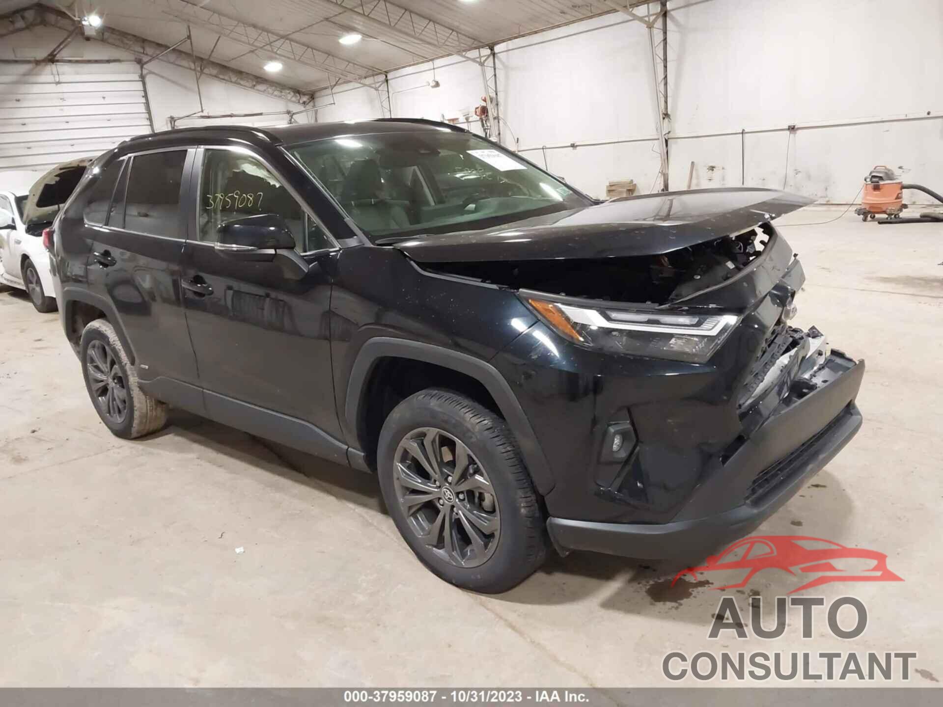 TOYOTA RAV4 2022 - JTMB6RFV6NJ019037