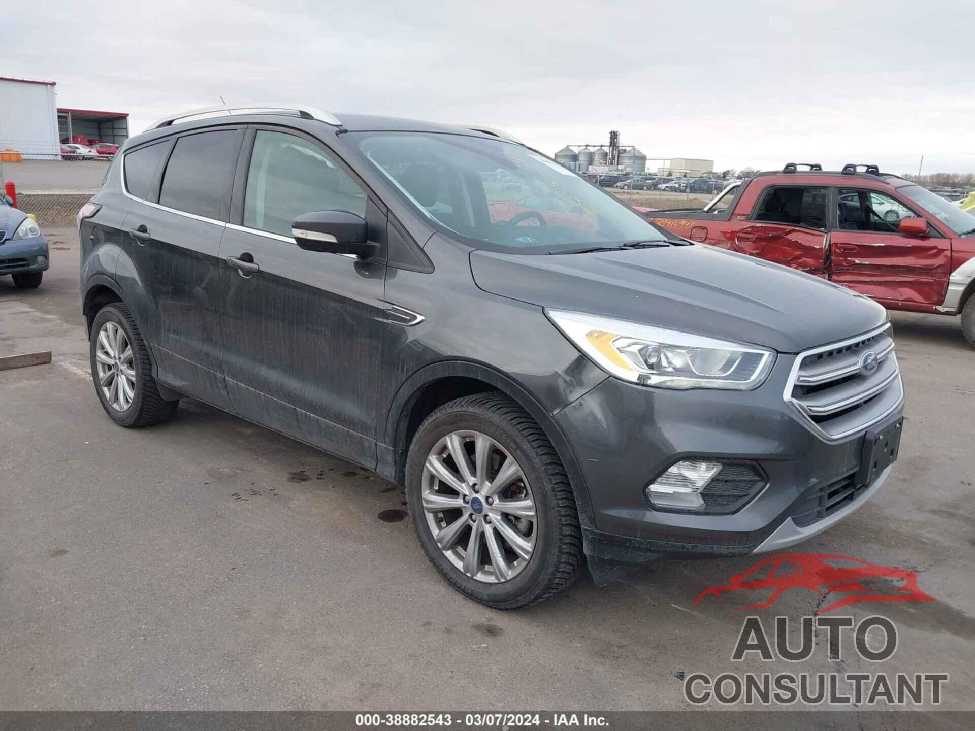 FORD ESCAPE 2017 - 1FMCU9JD3HUE47980