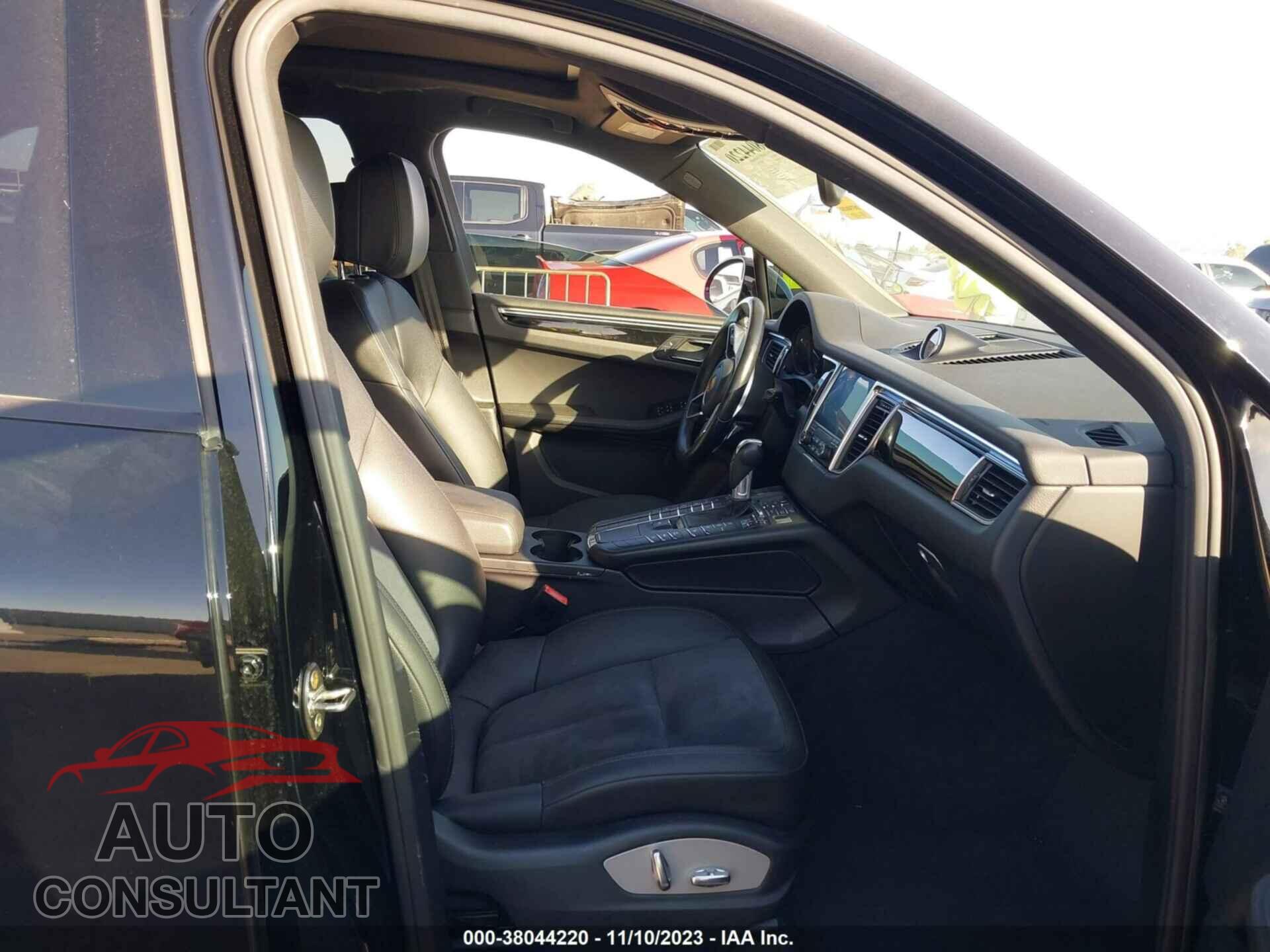 PORSCHE MACAN 2018 - WP1AA2A59JLB05206