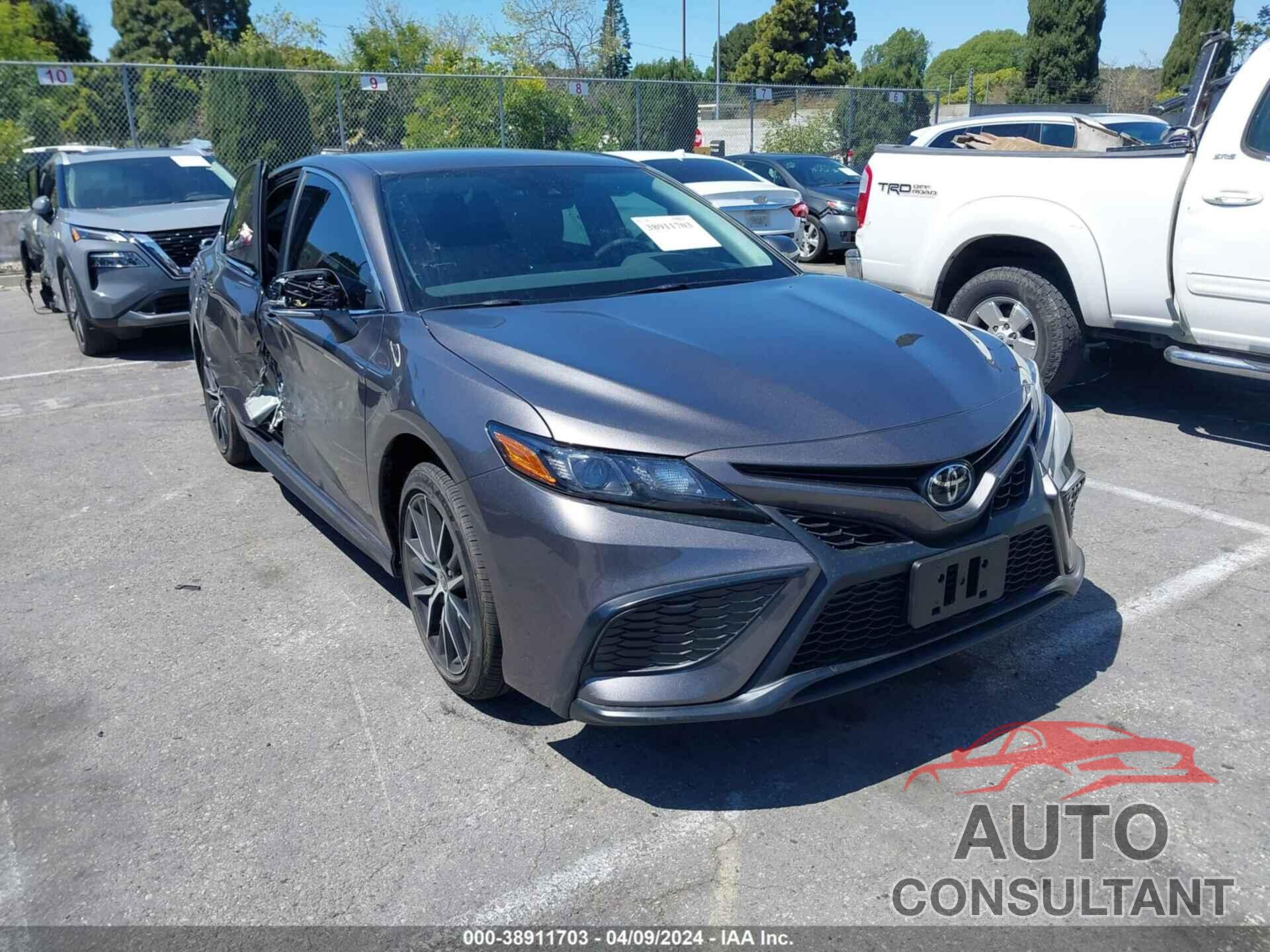 TOYOTA CAMRY 2024 - 4T1G11AK5RU234265