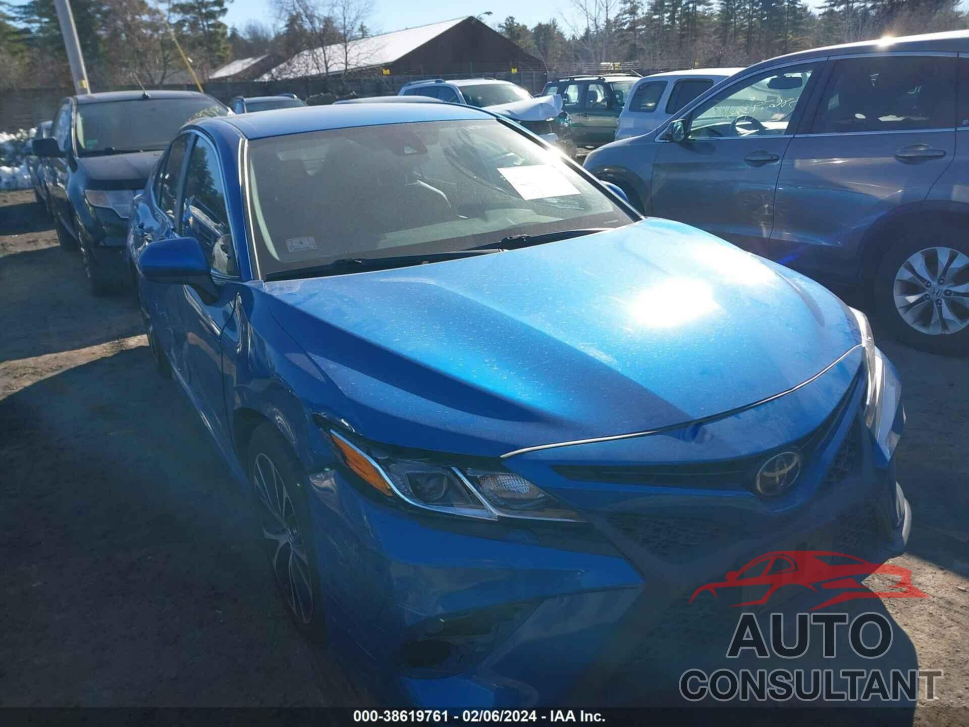 TOYOTA CAMRY 2020 - 4T1G11AK5LU325897