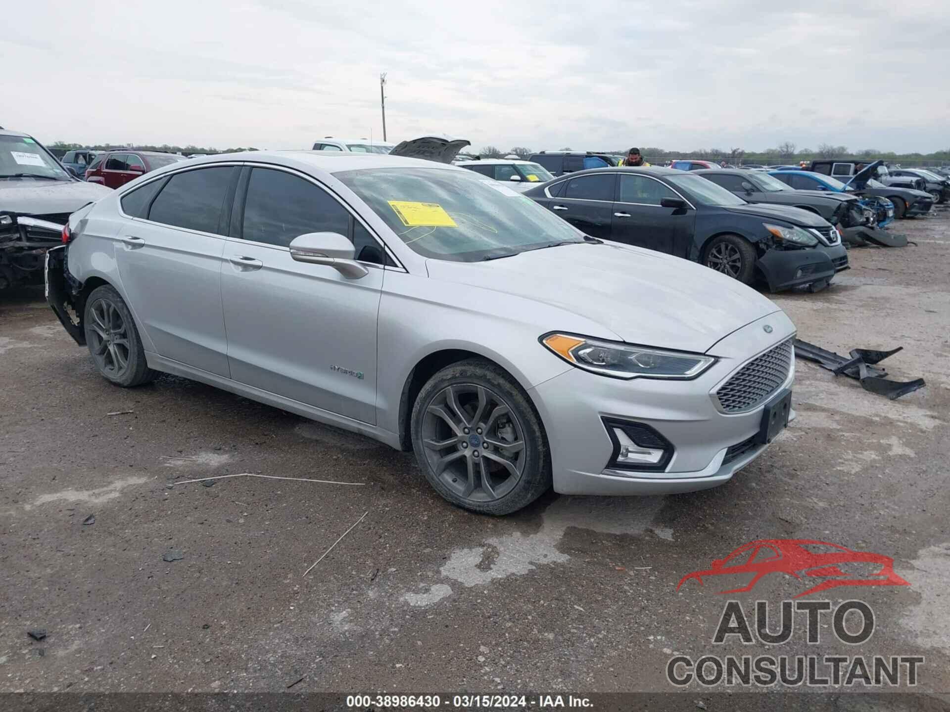 FORD FUSION HYBRID 2019 - 3FA6P0RU1KR272920