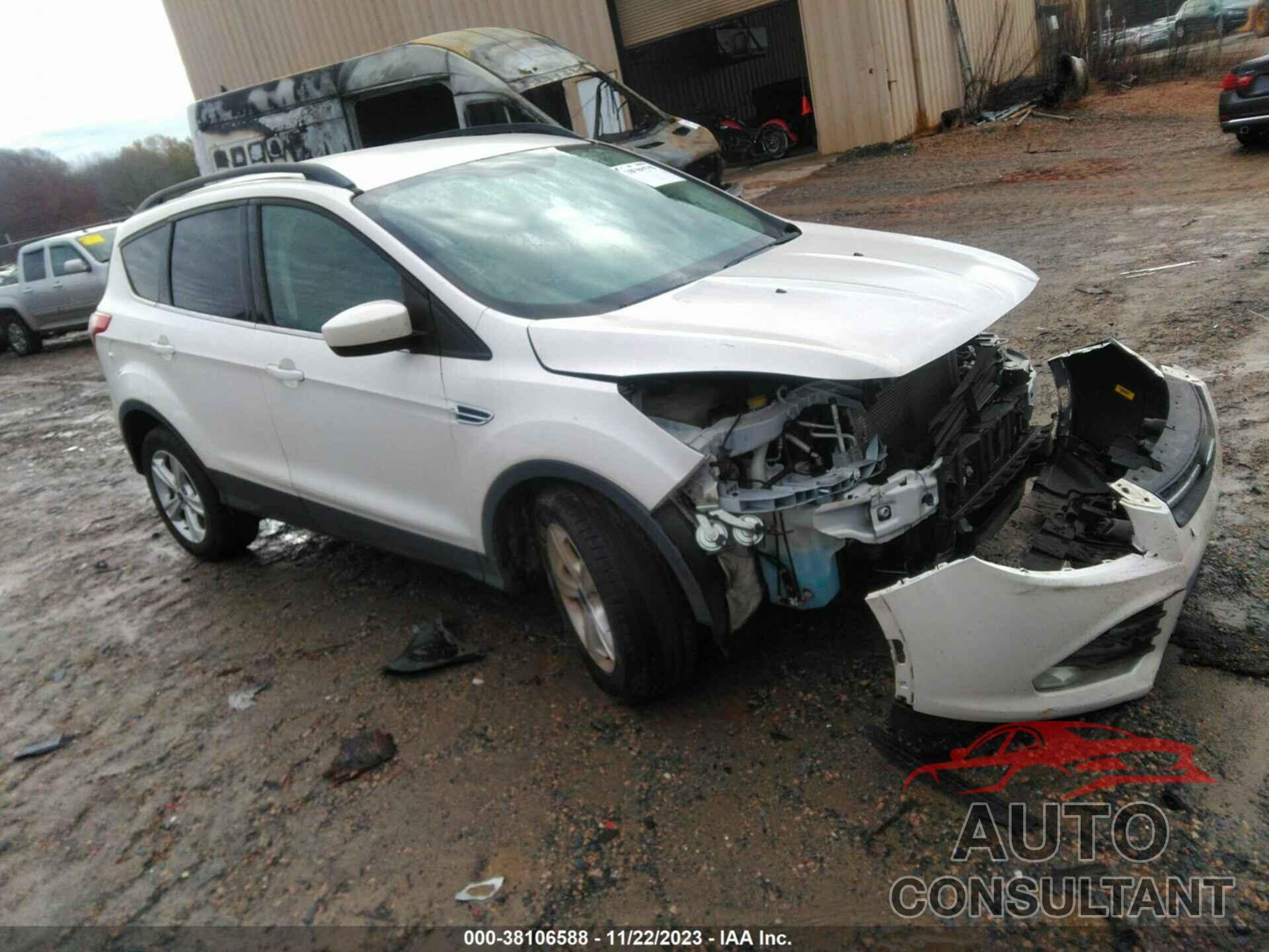 FORD ESCAPE 2016 - 1FMCU0GX1GUB43882